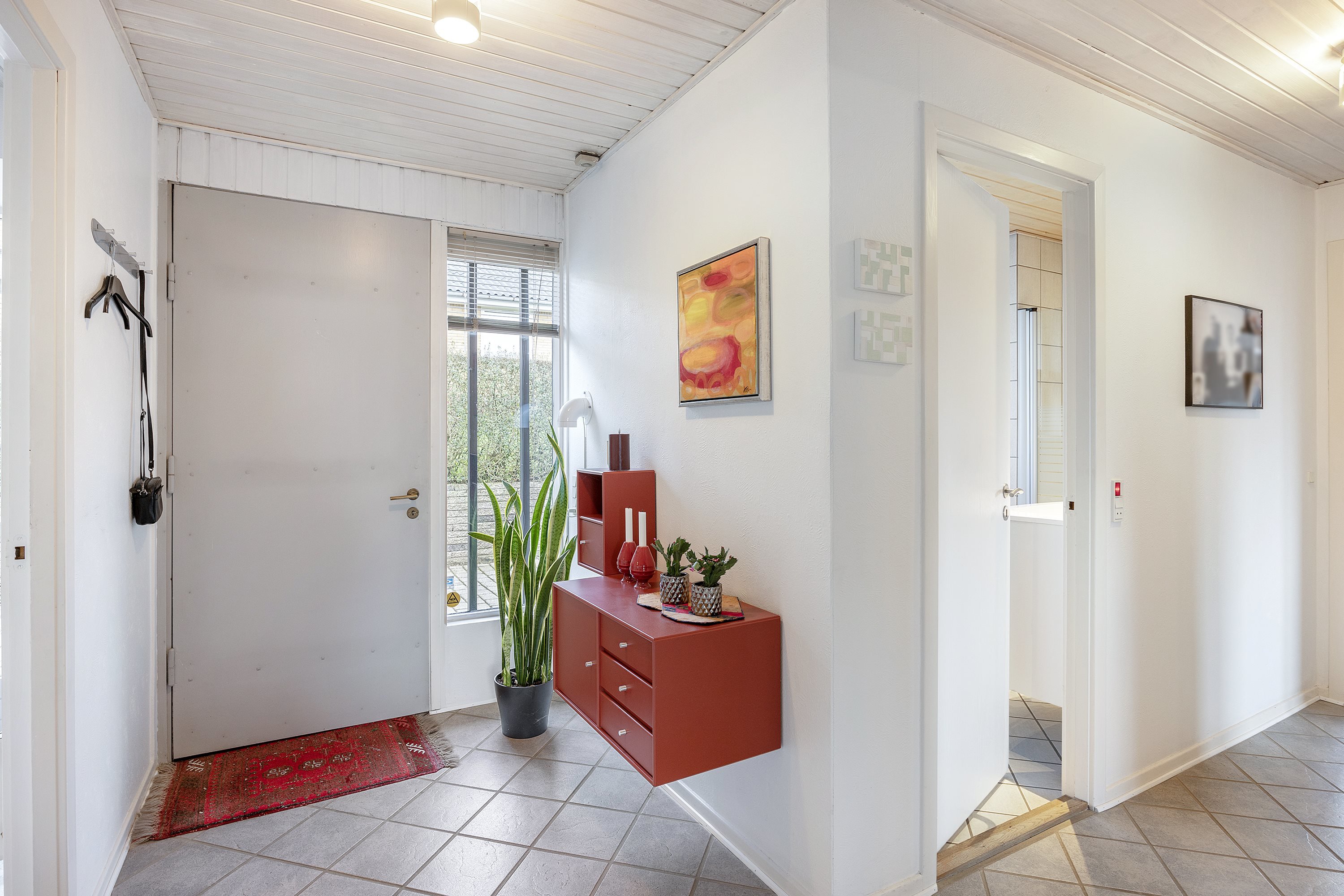 Fremhævet  billede i fuldskærmstilstand. Billede af Solbakken 7, Ugelbølle, 8410 Rønde