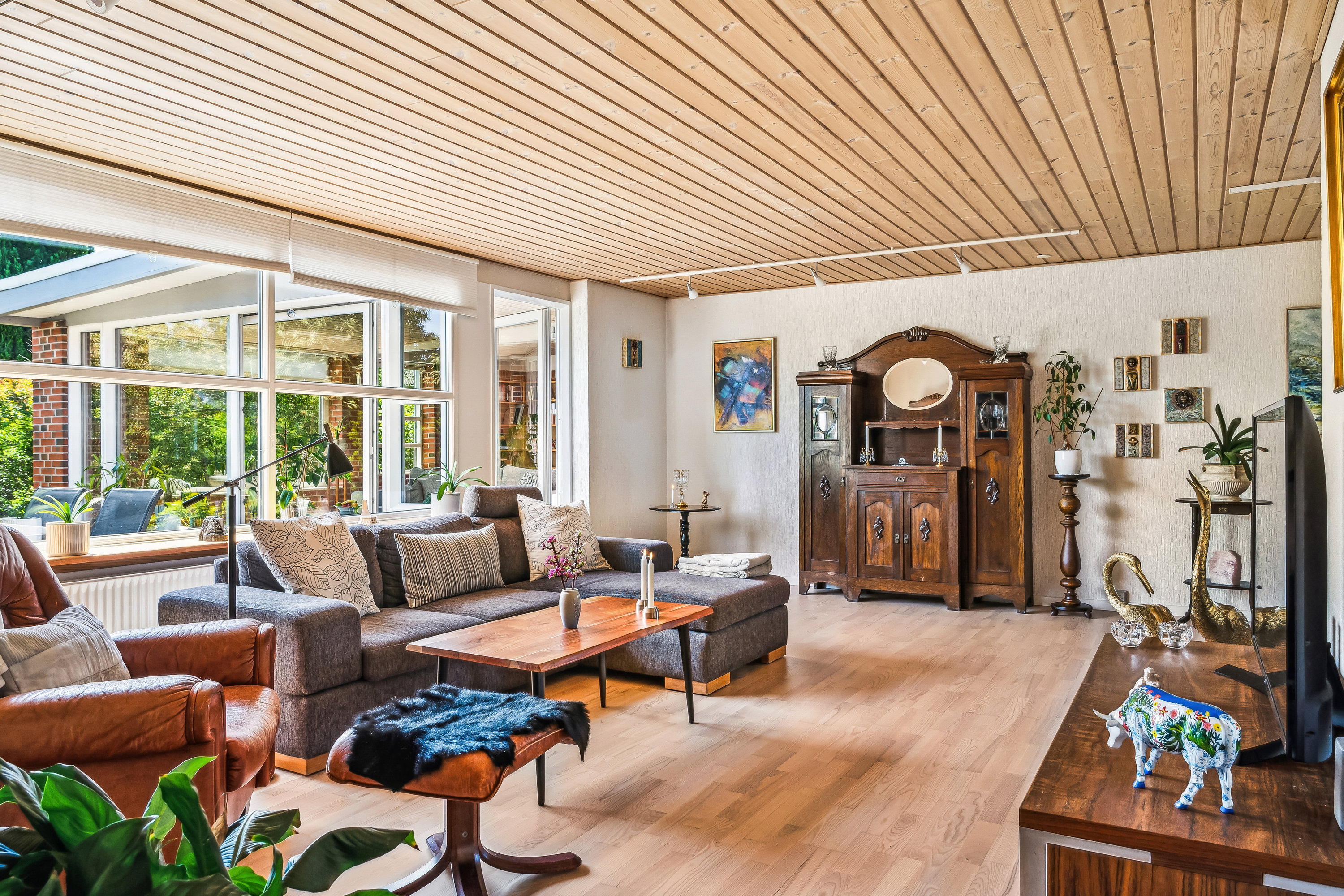 Fremhævet stue billede i fuldskærmstilstand. Billede af Burholt 15, 9560 Hadsund