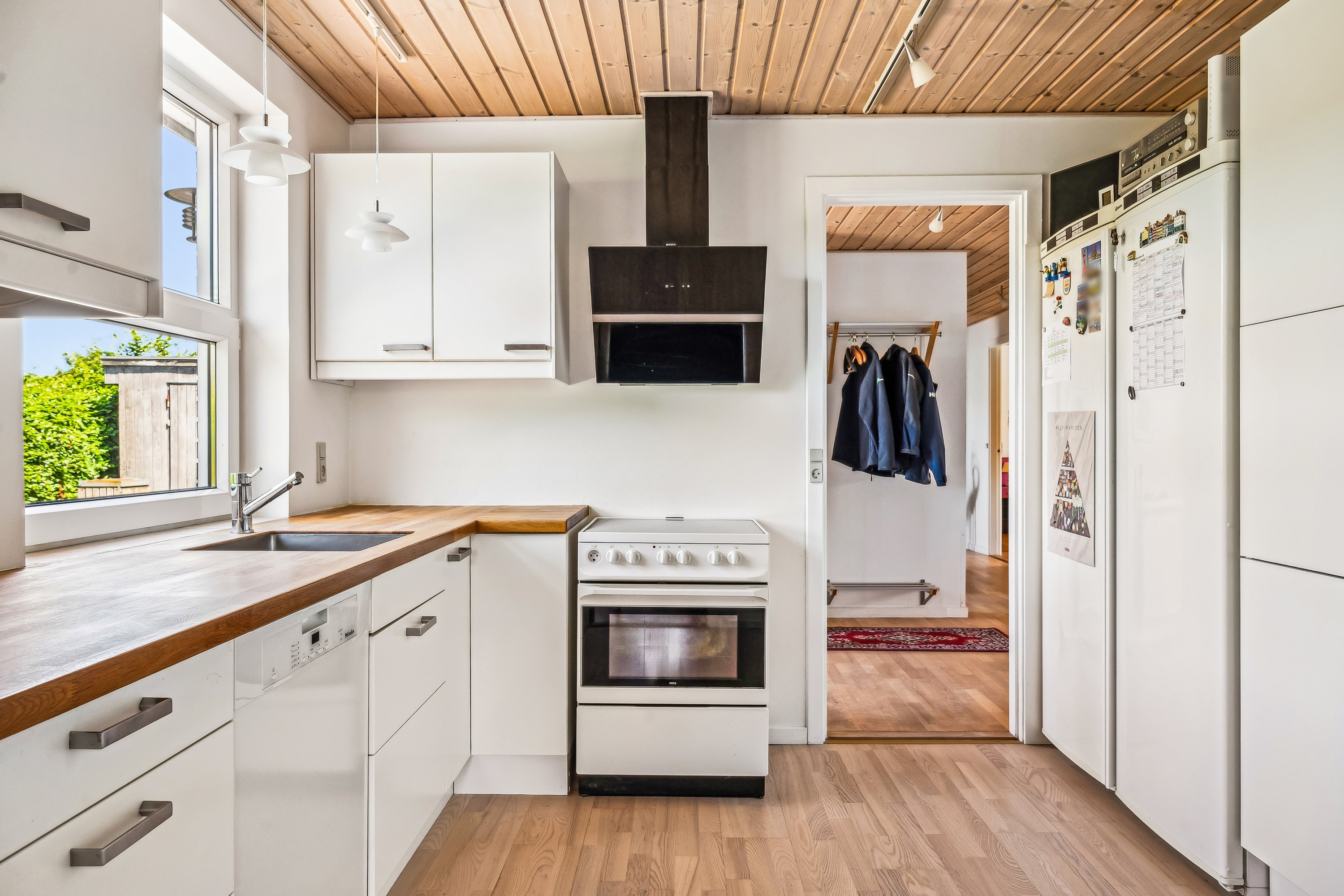 Fremhævet køkken billede i fuldskærmstilstand. Billede af Burholt 15, 9560 Hadsund