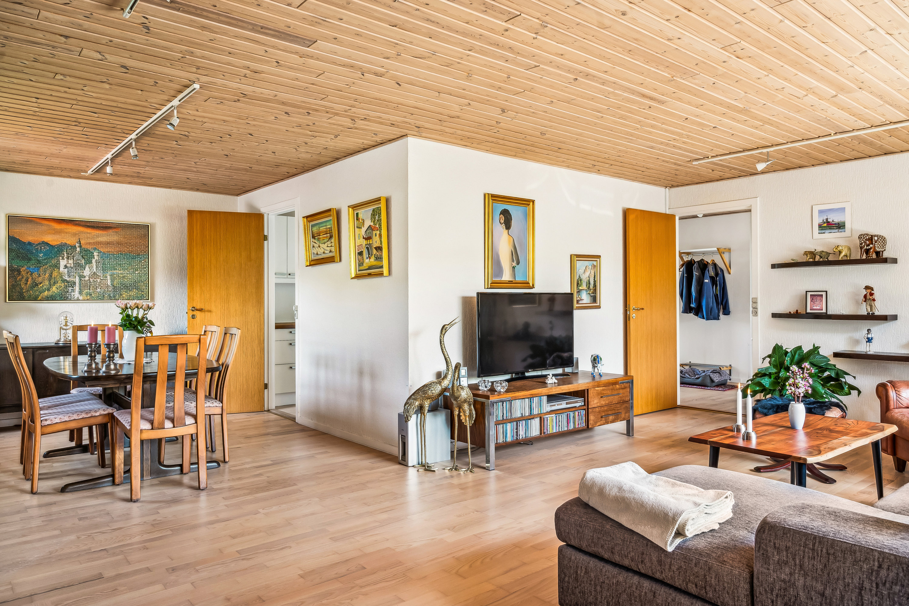 Fremhævet stue billede i fuldskærmstilstand. Billede af Burholt 15, 9560 Hadsund