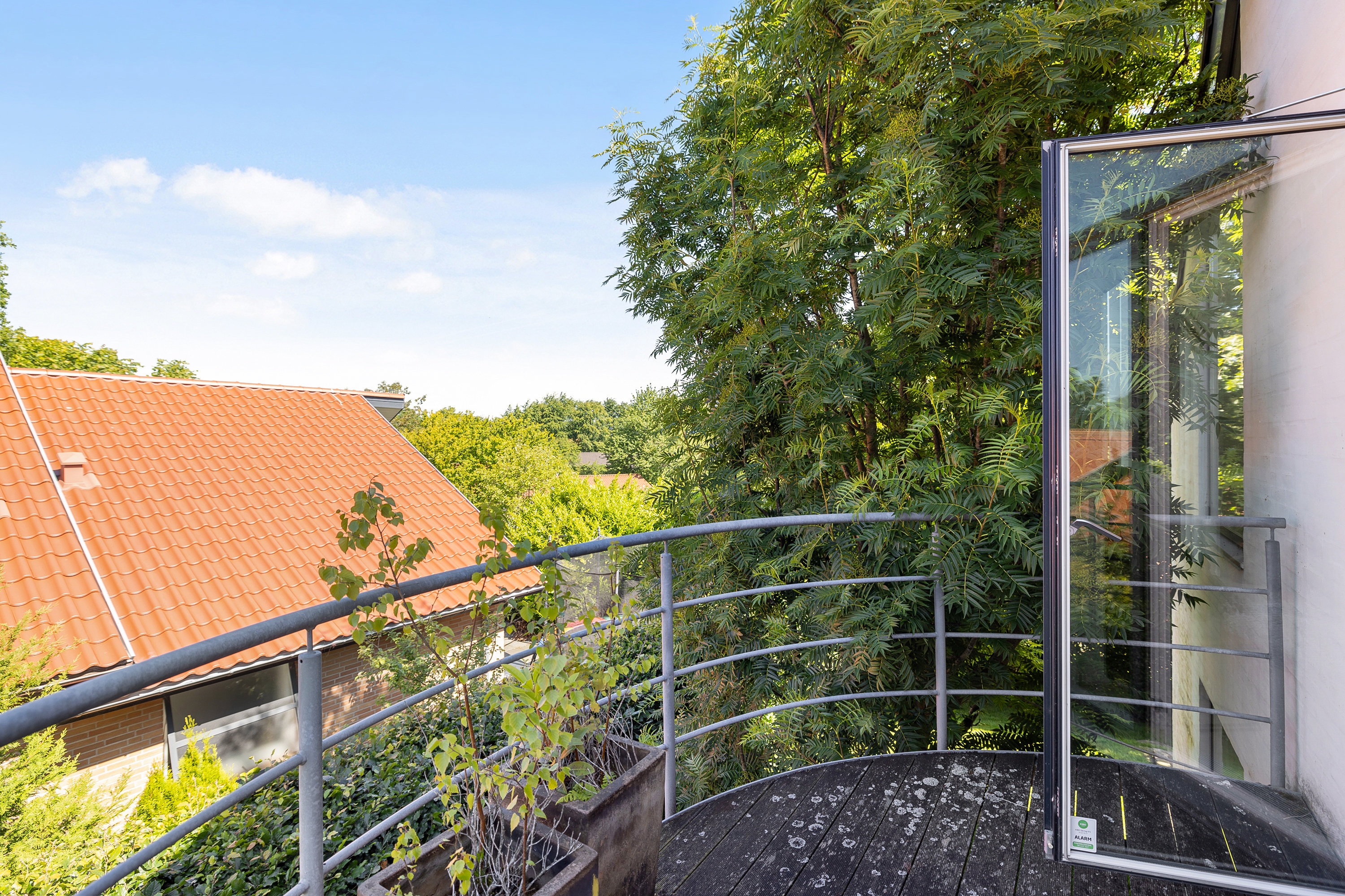 Fremhævet altan billede i fuldskærmstilstand. Billede af Elmehøjvej 39B, Skåde, 8270 Højbjerg