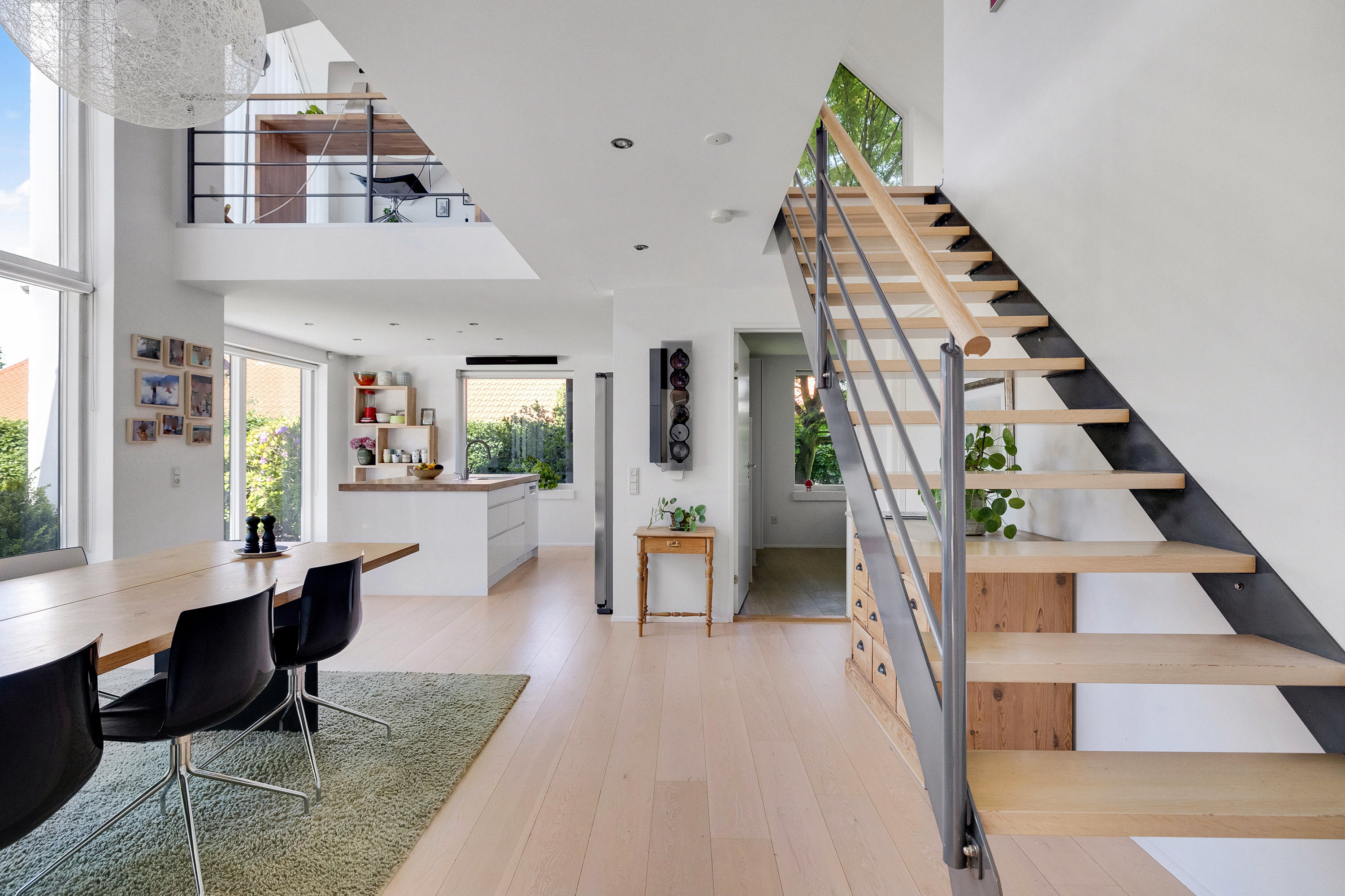 Fremhævet alrum billede i fuldskærmstilstand. Billede af Elmehøjvej 39B, Skåde, 8270 Højbjerg