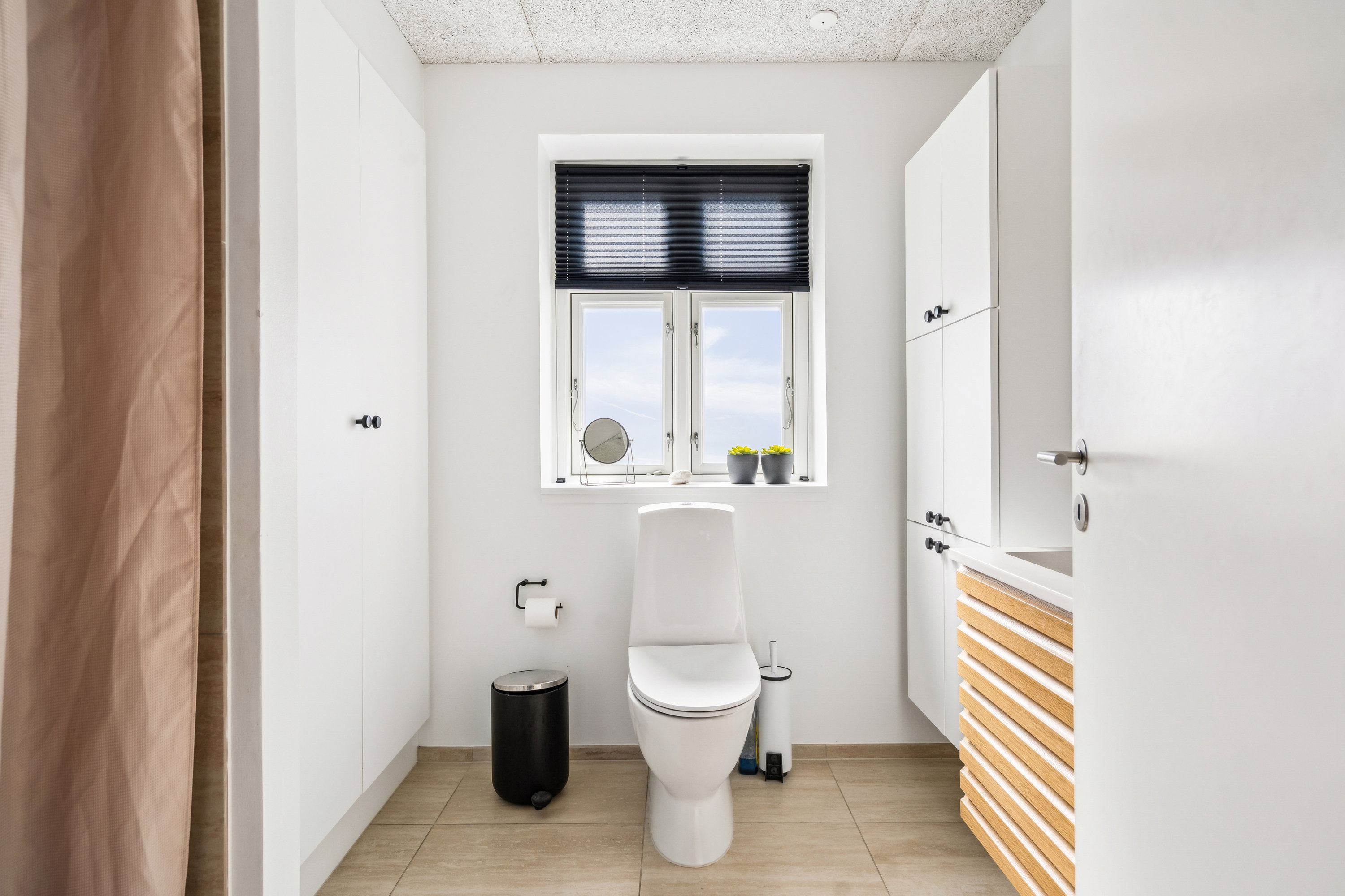 Fremhævet badeværelse billede i fuldskærmstilstand. Billede af Lille Skagen 55, 9990 Skagen