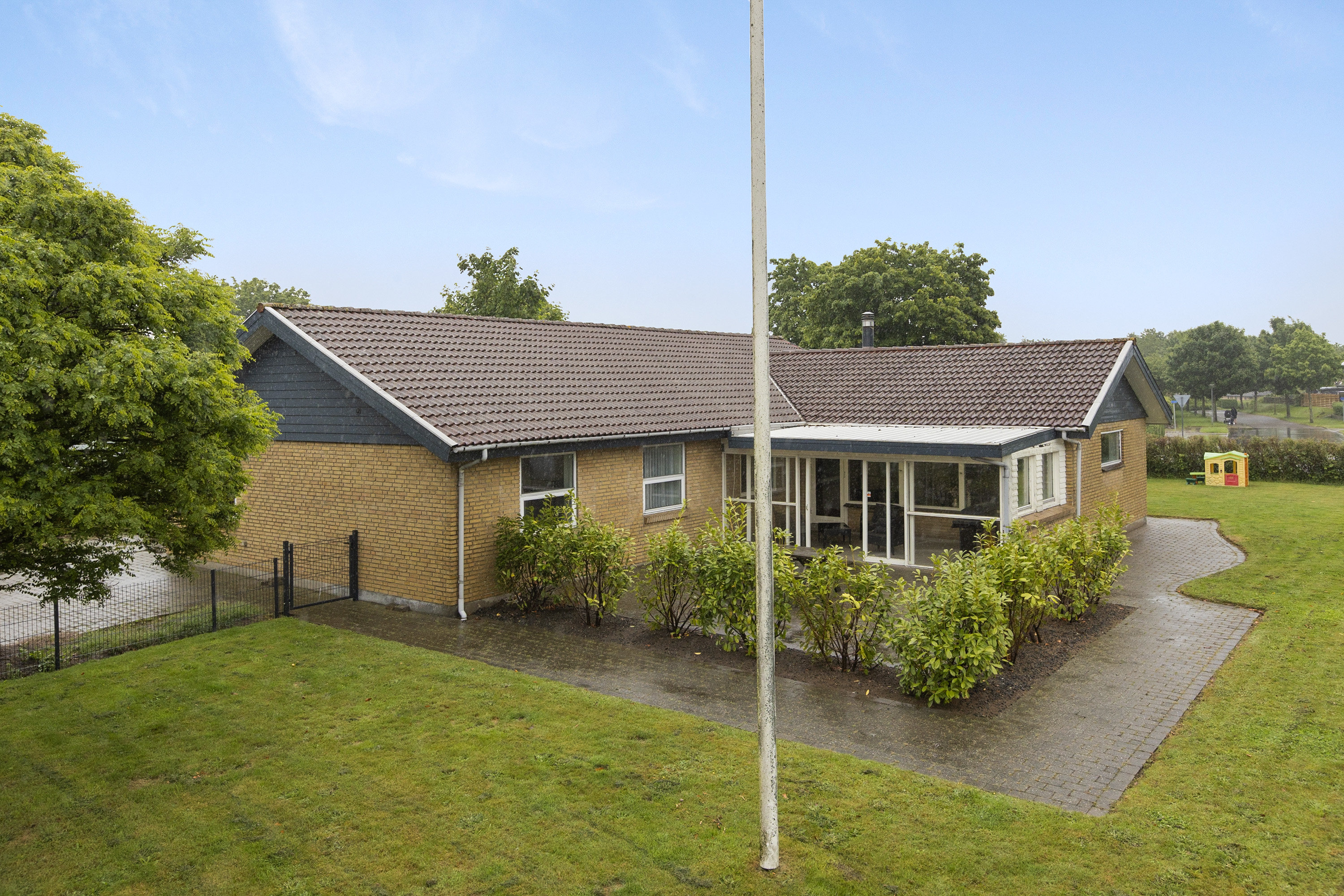 Miniaturebillede 1: ejendommen. Billede af Nørrevang 6, 6230 Rødekro