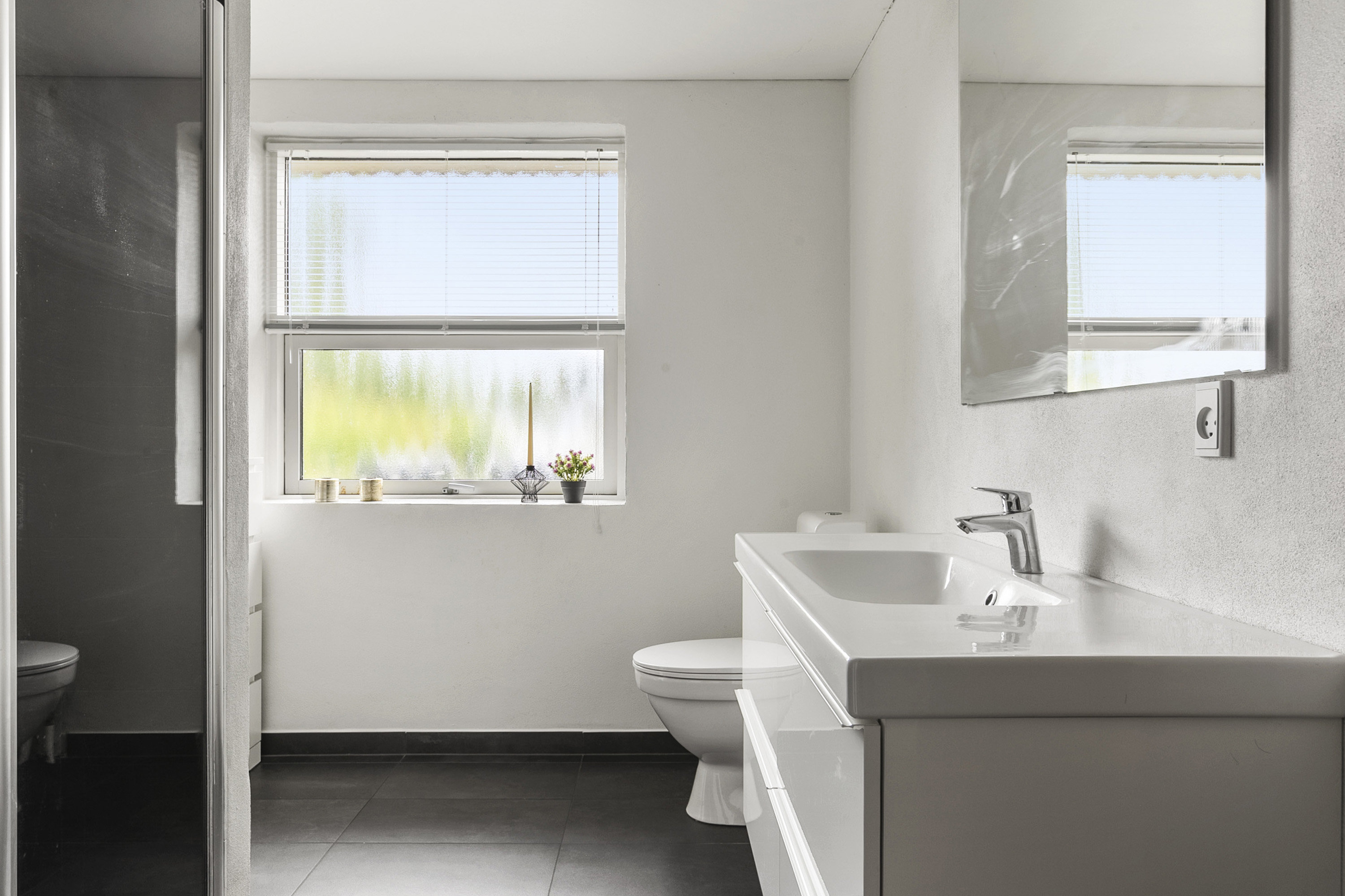 Fremhævet badeværelse billede i fuldskærmstilstand. Billede af Nørrevang 6, 6230 Rødekro