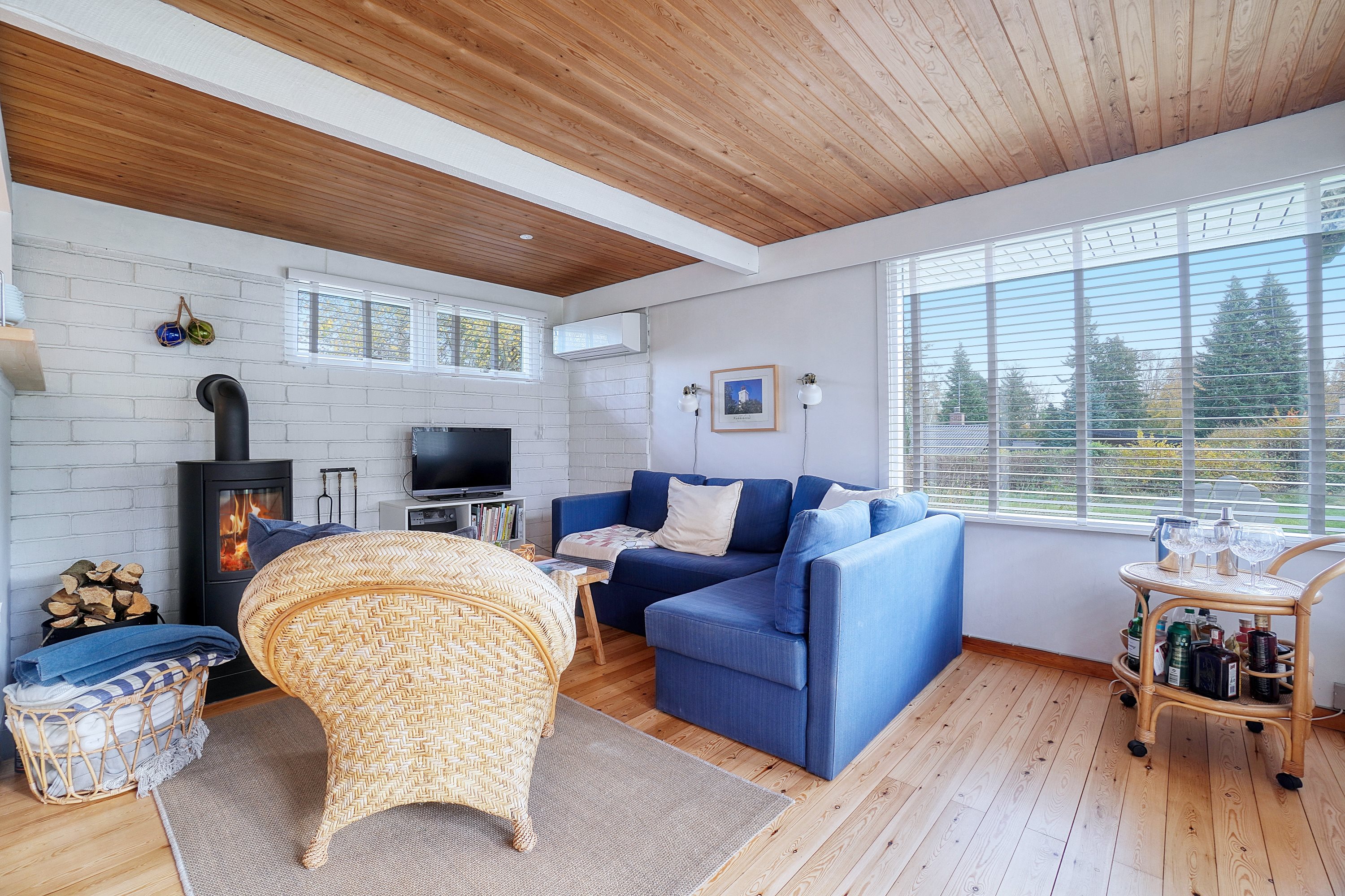 Fremhævet stue billede i fuldskærmstilstand. Billede af Skovåsen 25, 3250 Gilleleje