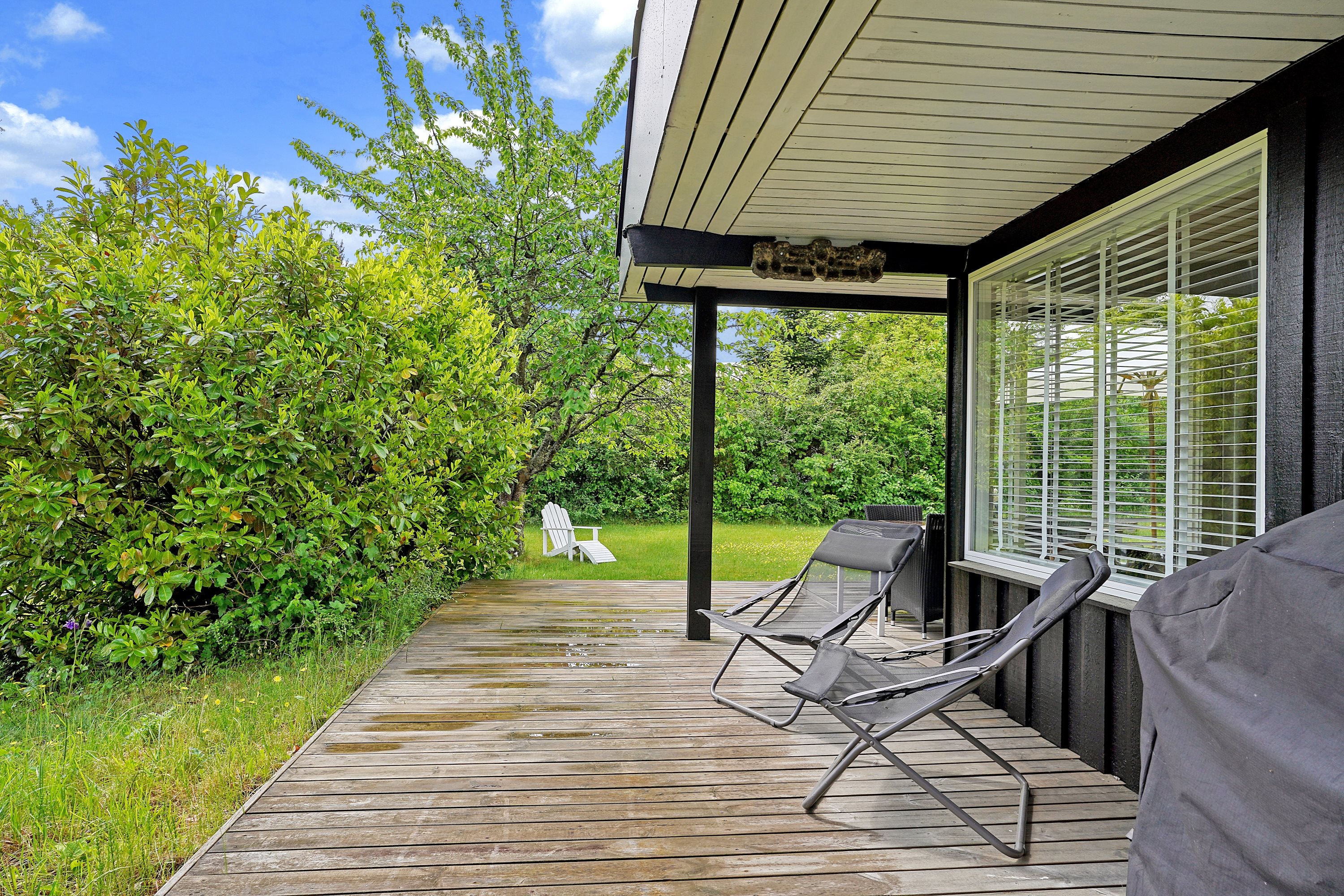 Fremhævet terrasse billede i fuldskærmstilstand. Billede af Skovåsen 25, 3250 Gilleleje