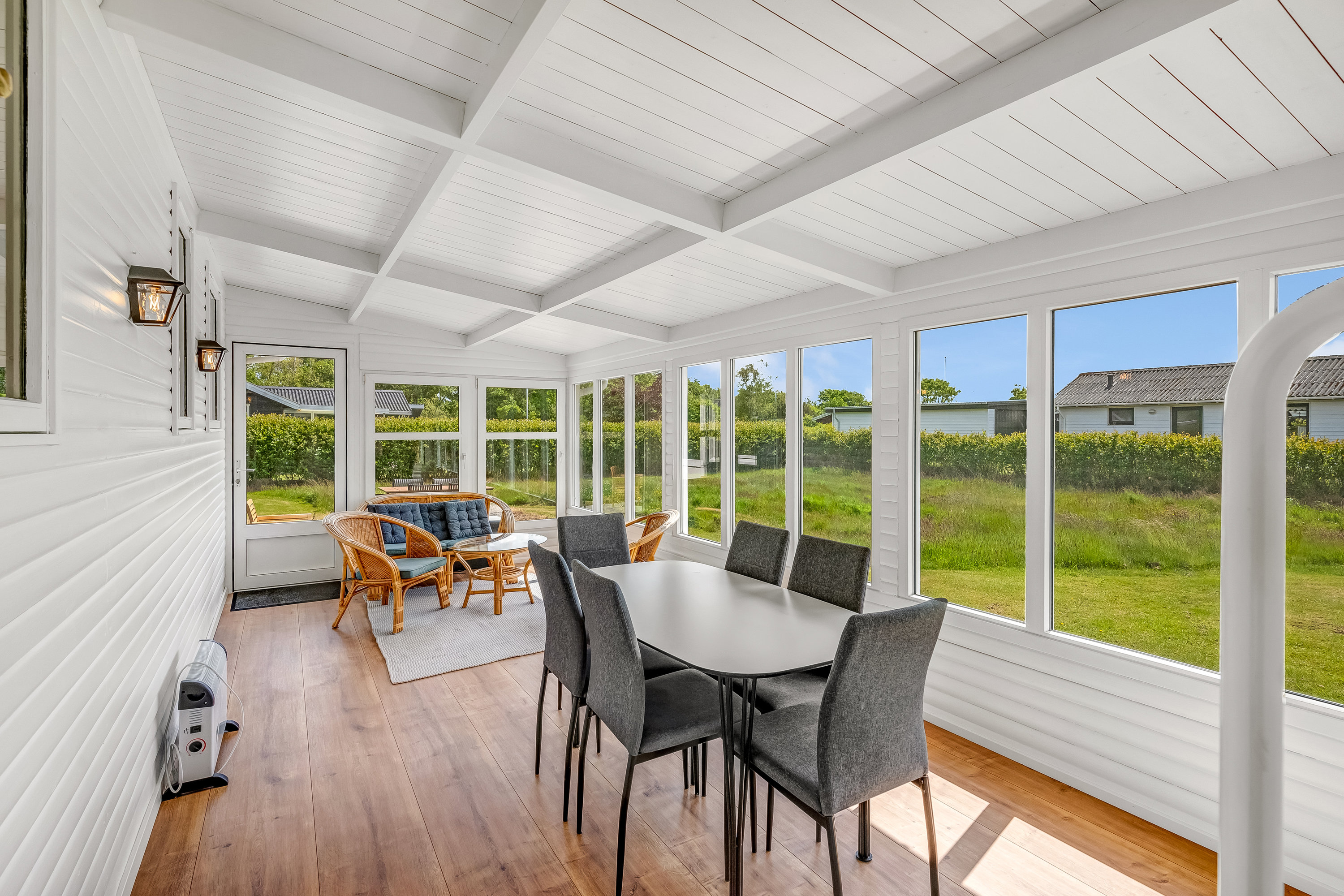 Fremhævet udestue billede i fuldskærmstilstand. Billede af Porsevej 14, Tørring, 7620 Lemvig