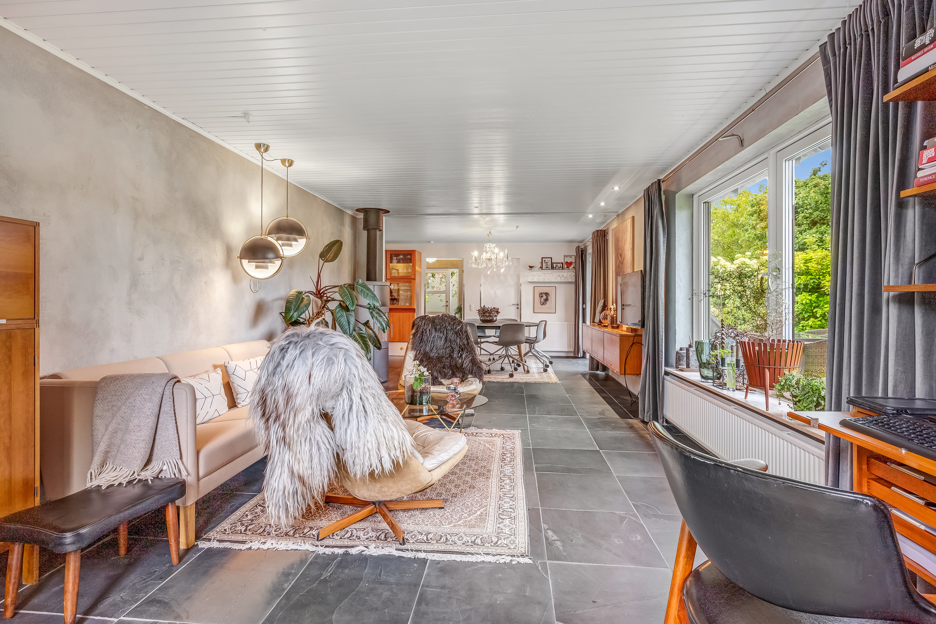 Fremhævet stue billede i fuldskærmstilstand. Billede af Niels Kjeldsens Vej 36, 7500 Holstebro