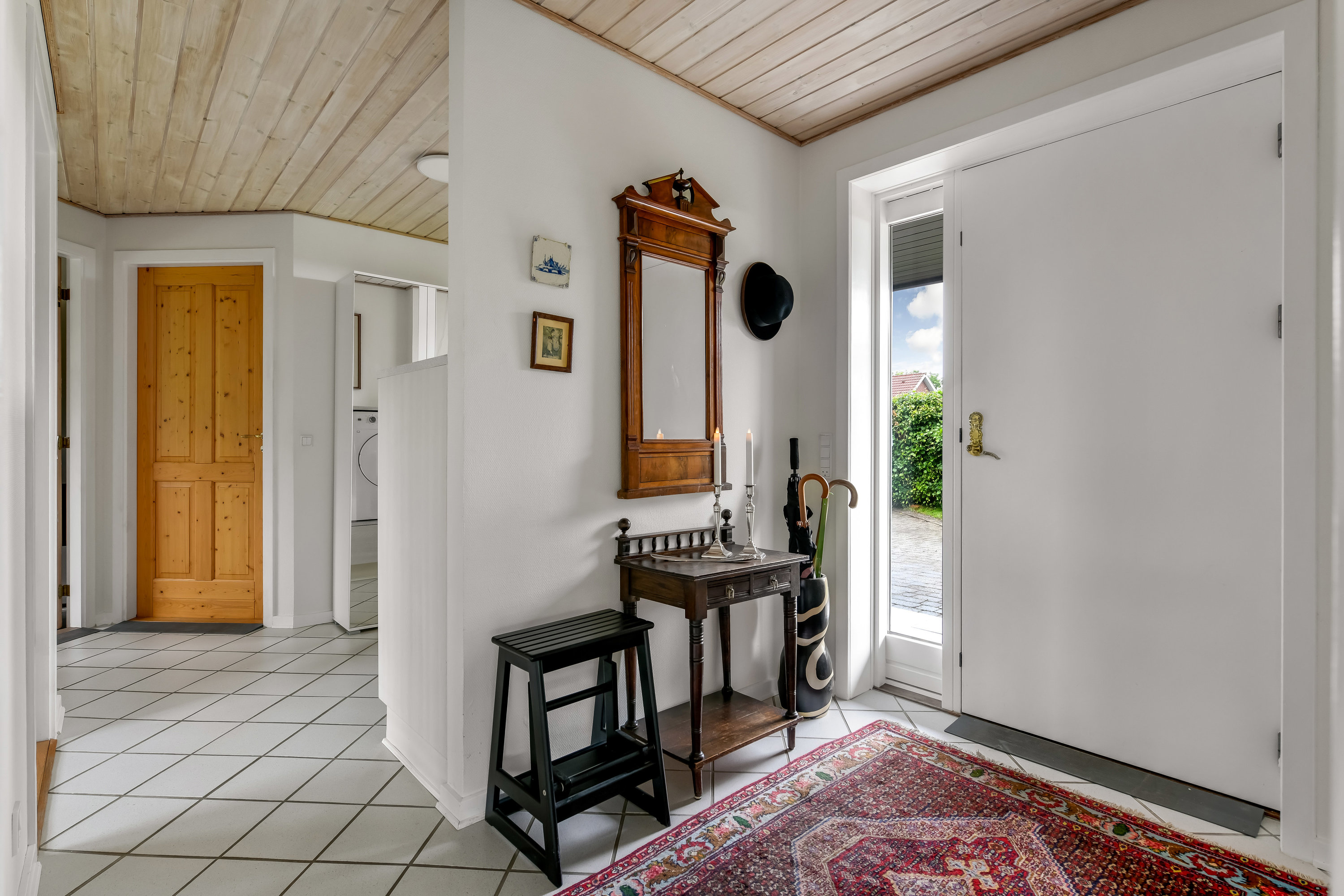 Fremhævet entré billede i fuldskærmstilstand. Billede af Langlivej 15, 6852 Billum