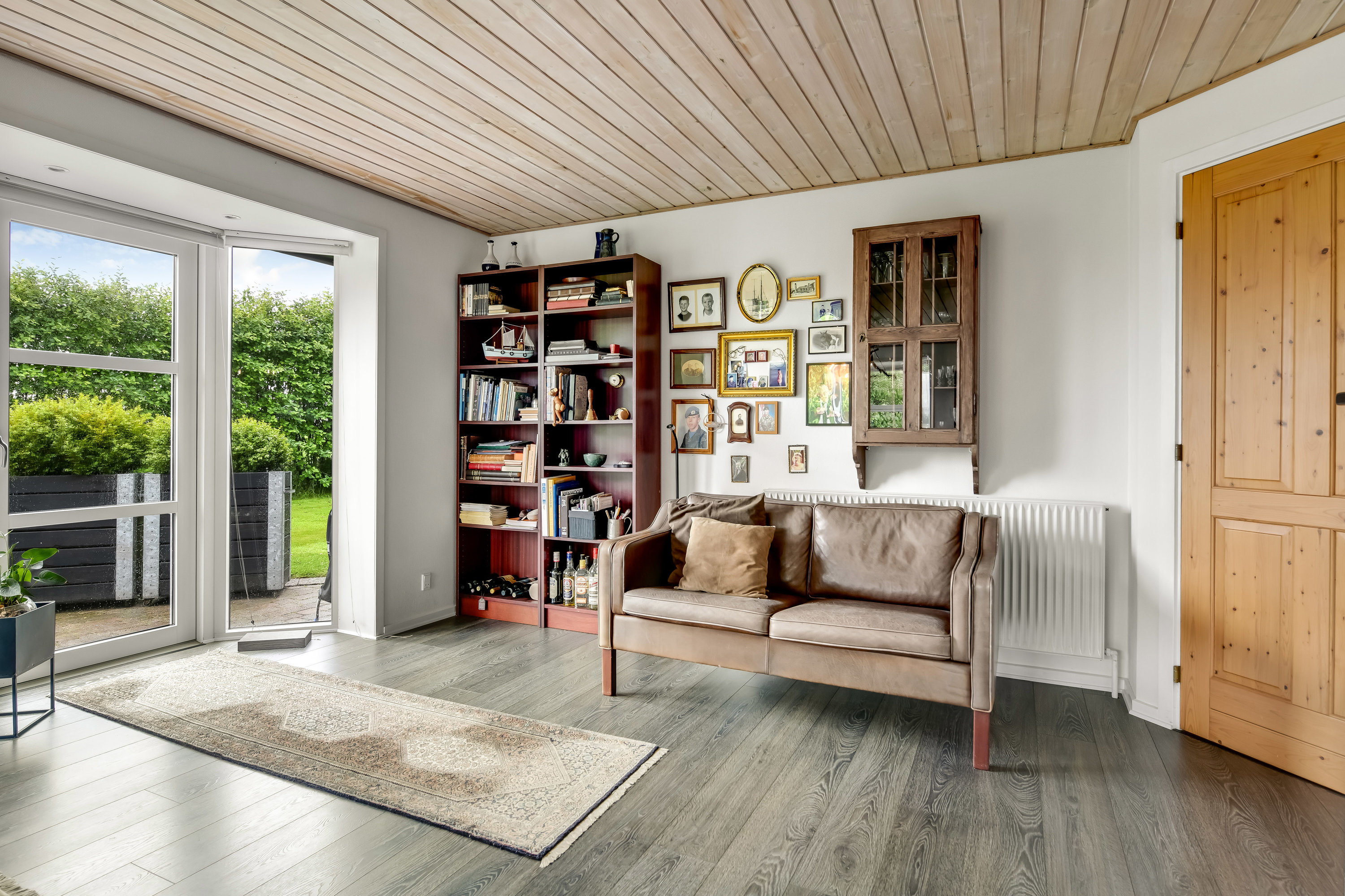 Fremhævet stue billede i fuldskærmstilstand. Billede af Langlivej 15, 6852 Billum