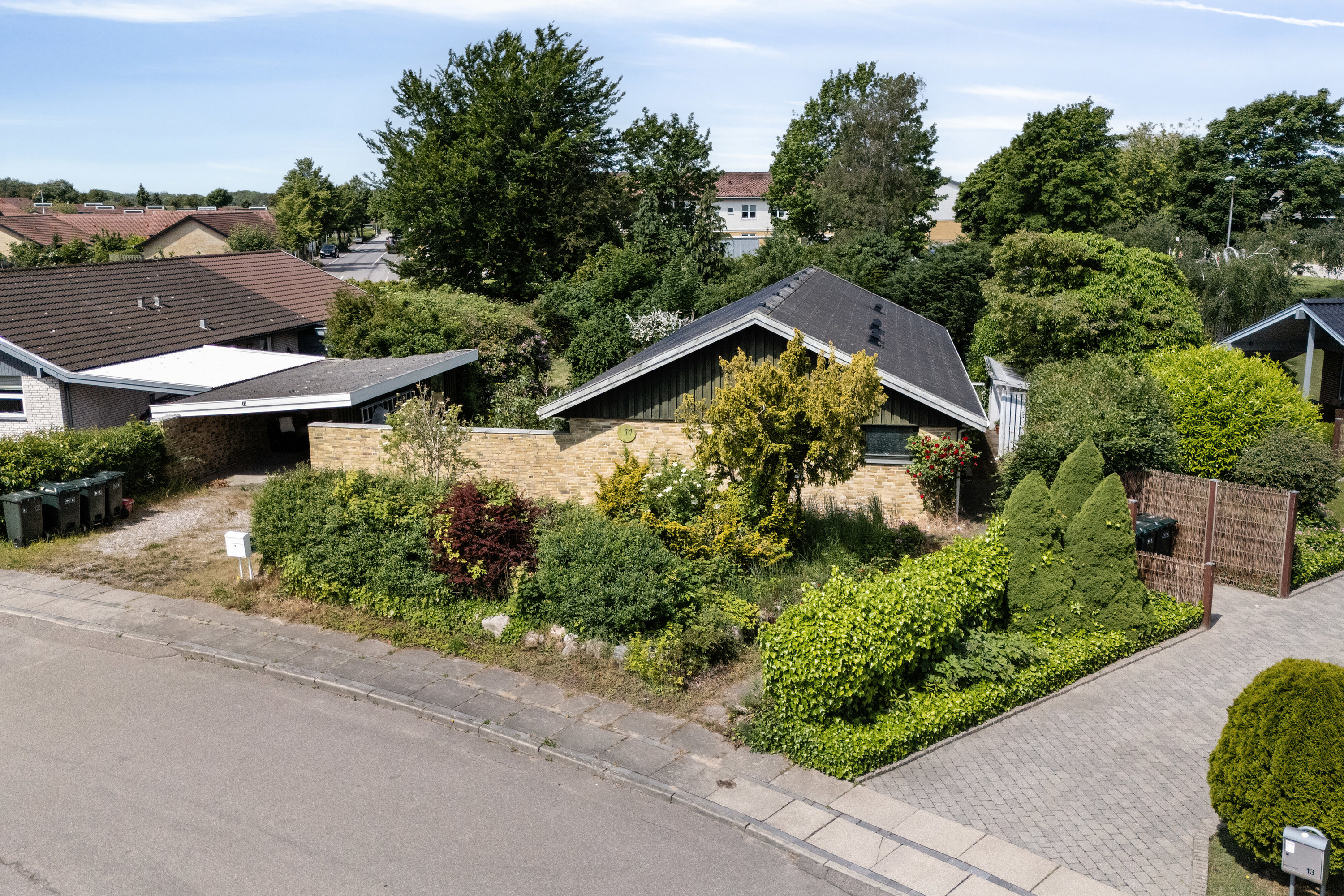 Miniaturebillede 2: set fra vejen. Billede af Johs Olsens Vej 11, 4500 Nykøbing Sj