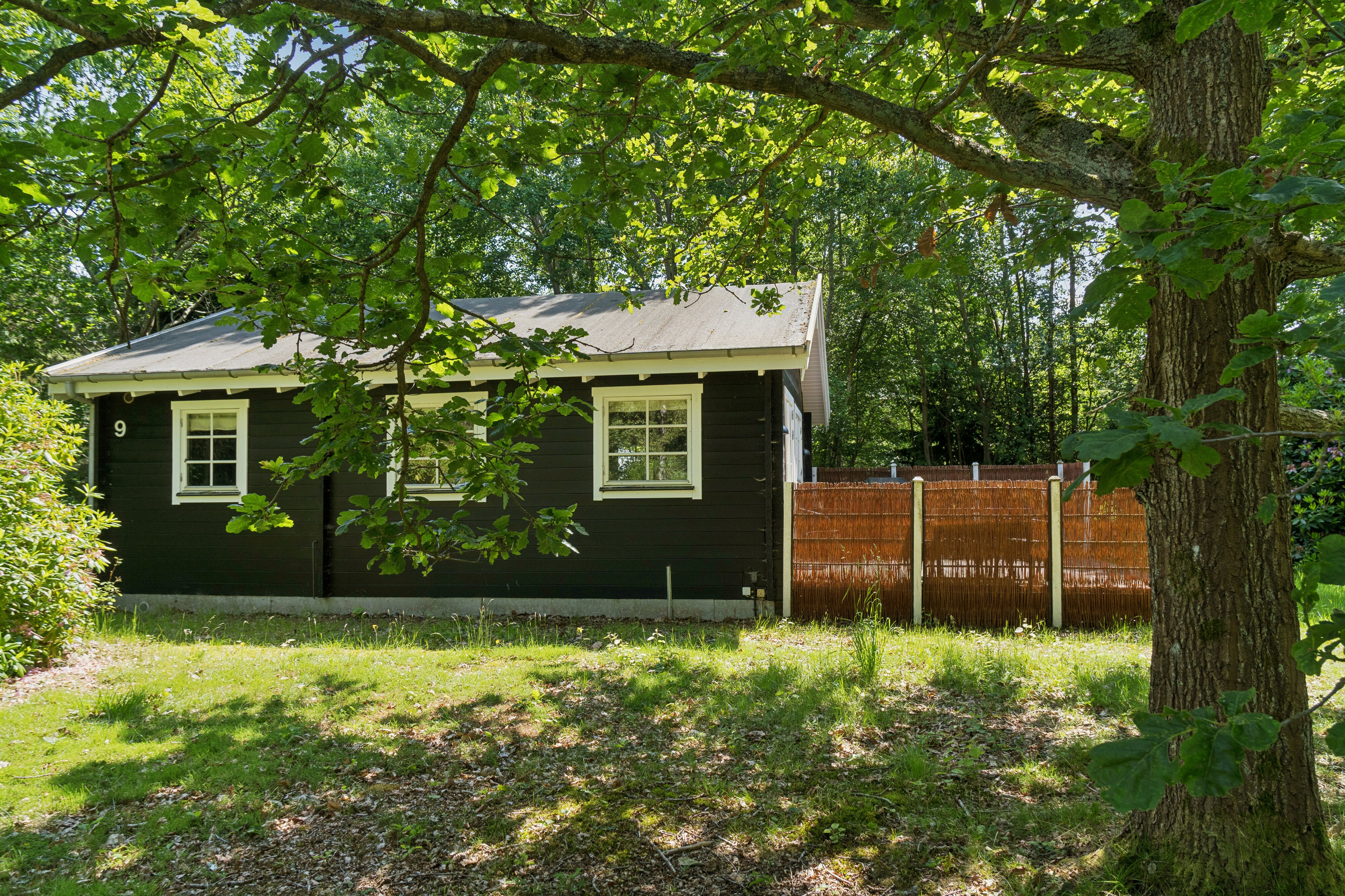 Fremhævet set fra haven billede i fuldskærmstilstand. Billede af Cottageparken 9, 4581 Rørvig