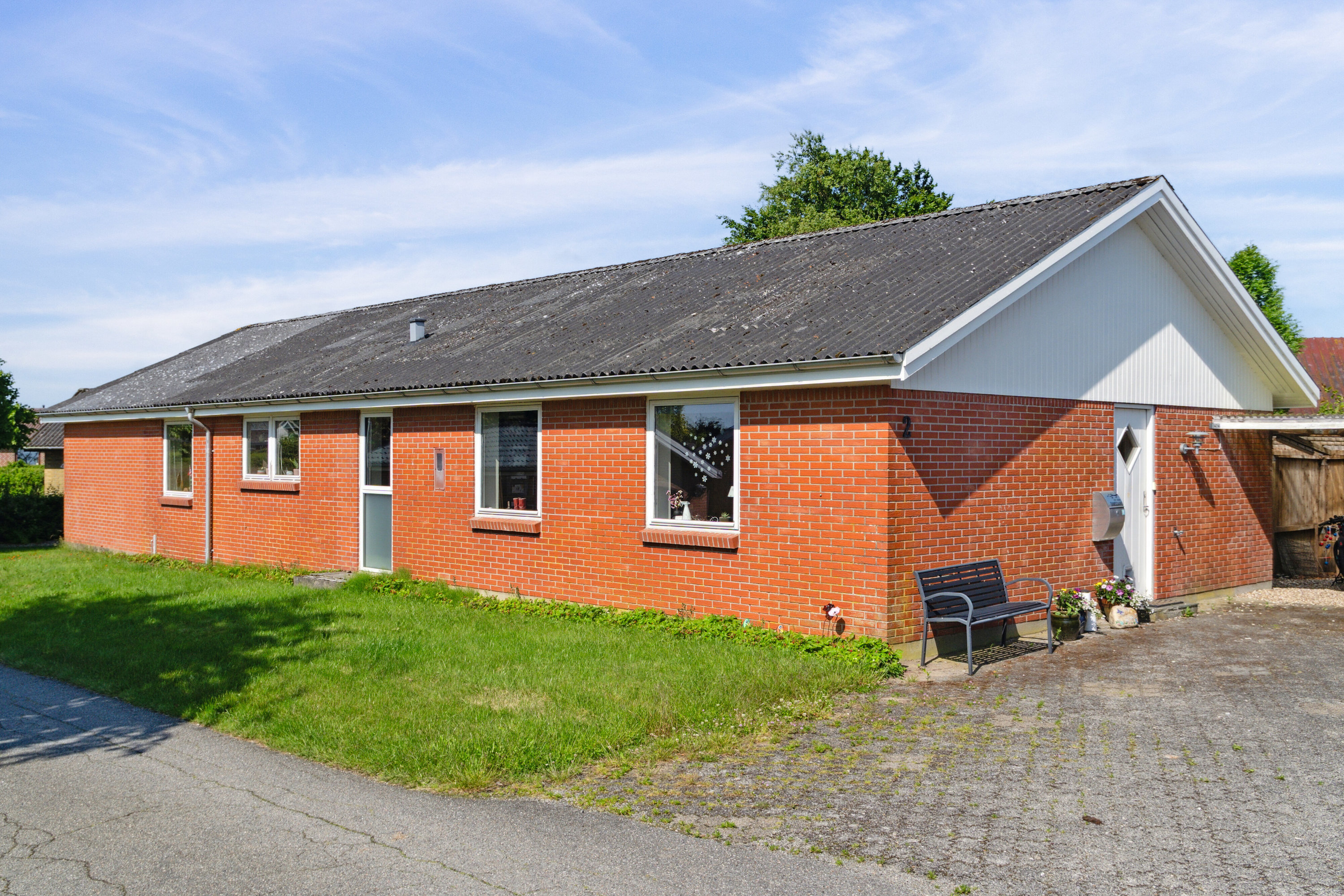 Fremhævet set fra vejen billede i fuldskærmstilstand. Billede af Kirkestien 2, Koldby, 7752 Snedsted