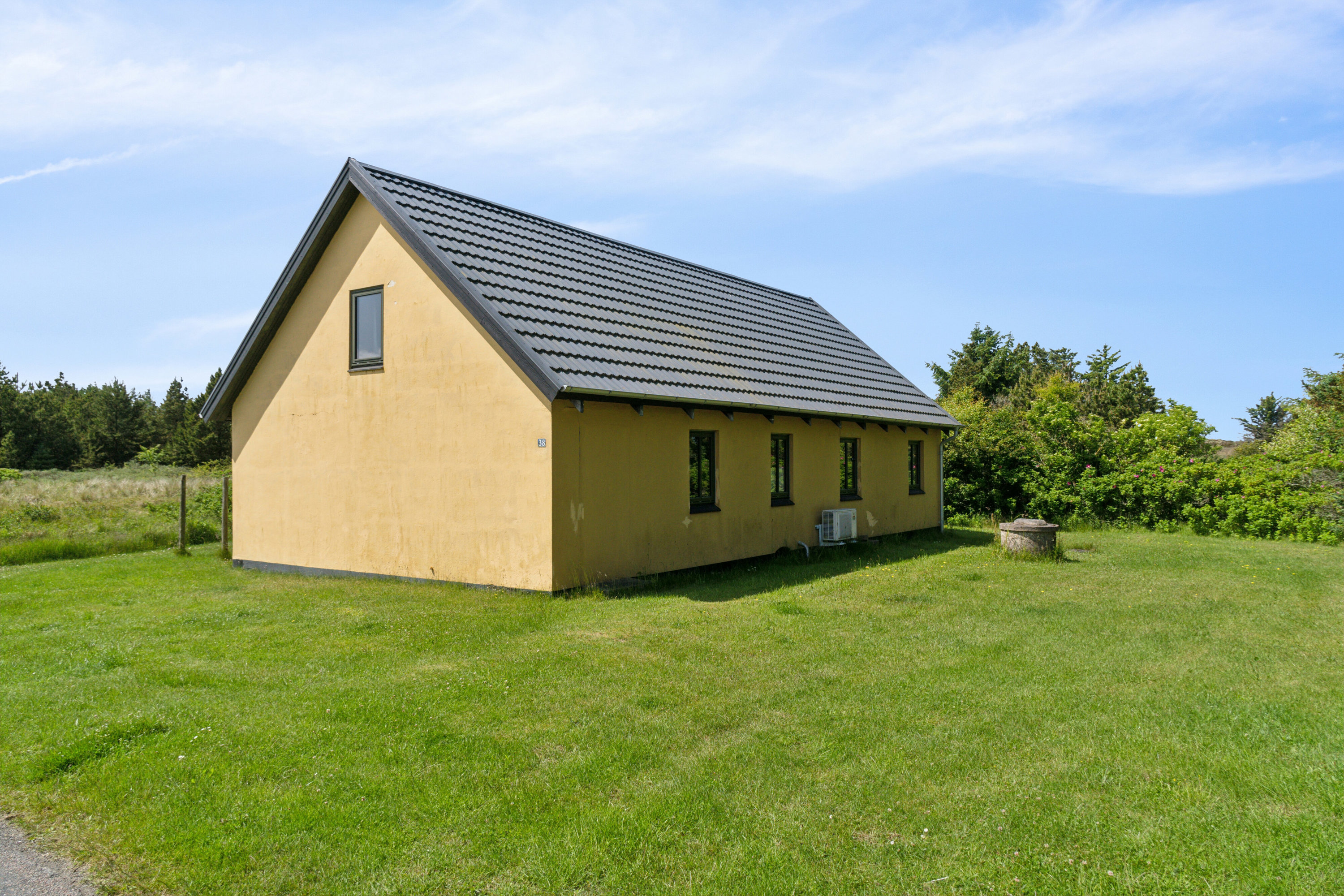 Fremhævet set fra haven billede i fuldskærmstilstand. Billede af Istrupvej 38, Stenbjerg, 7752 Snedsted