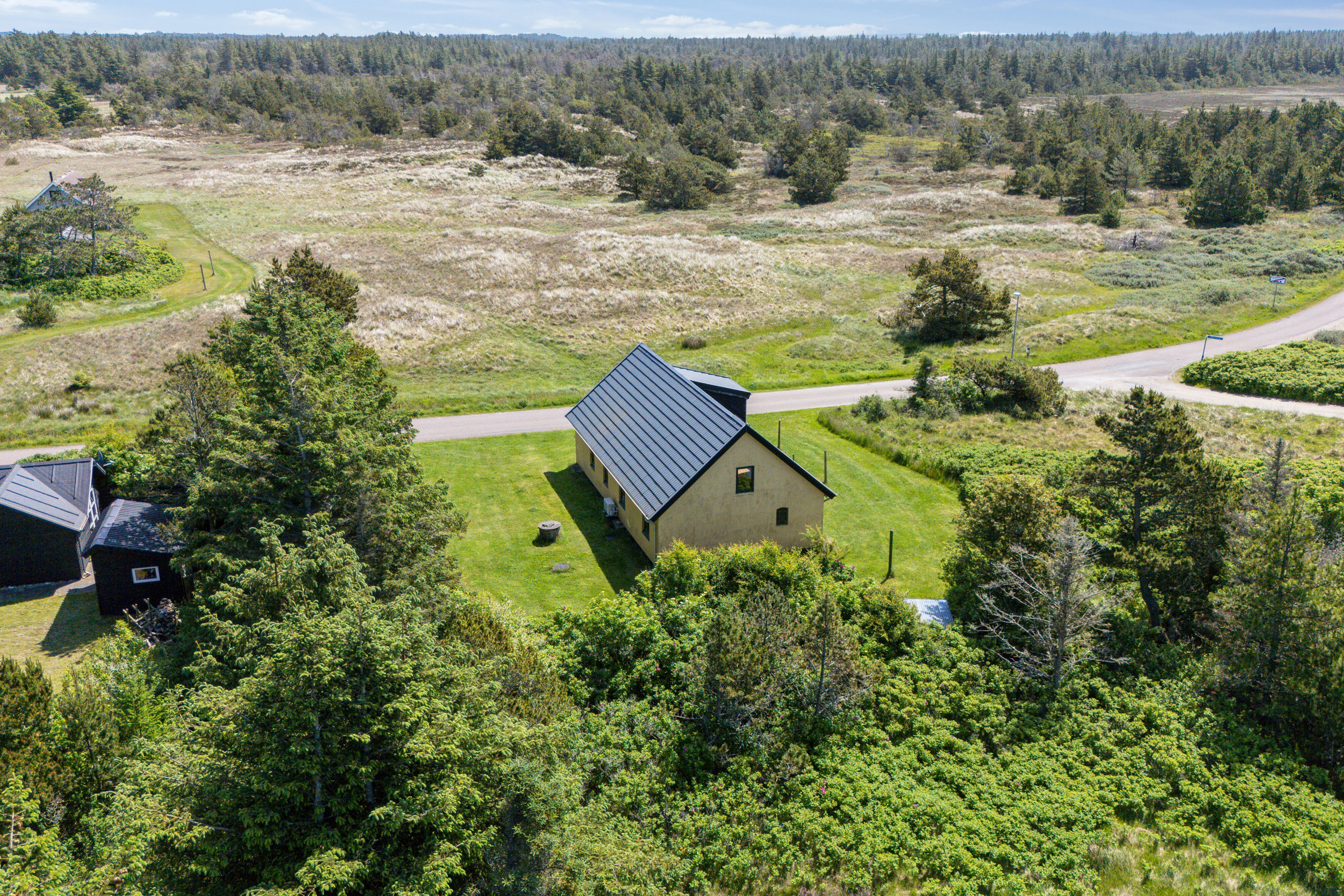 Fremhævet luftfoto billede i fuldskærmstilstand. Billede af Istrupvej 38, Stenbjerg, 7752 Snedsted