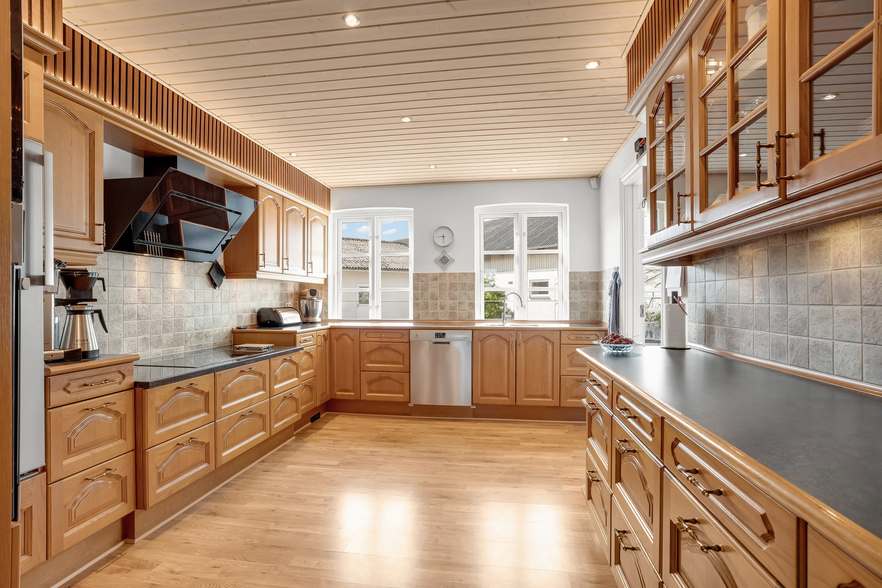 Fremhævet køkken billede i fuldskærmstilstand. Billede af Maribovej 150, Forneby, 4990 Sakskøbing