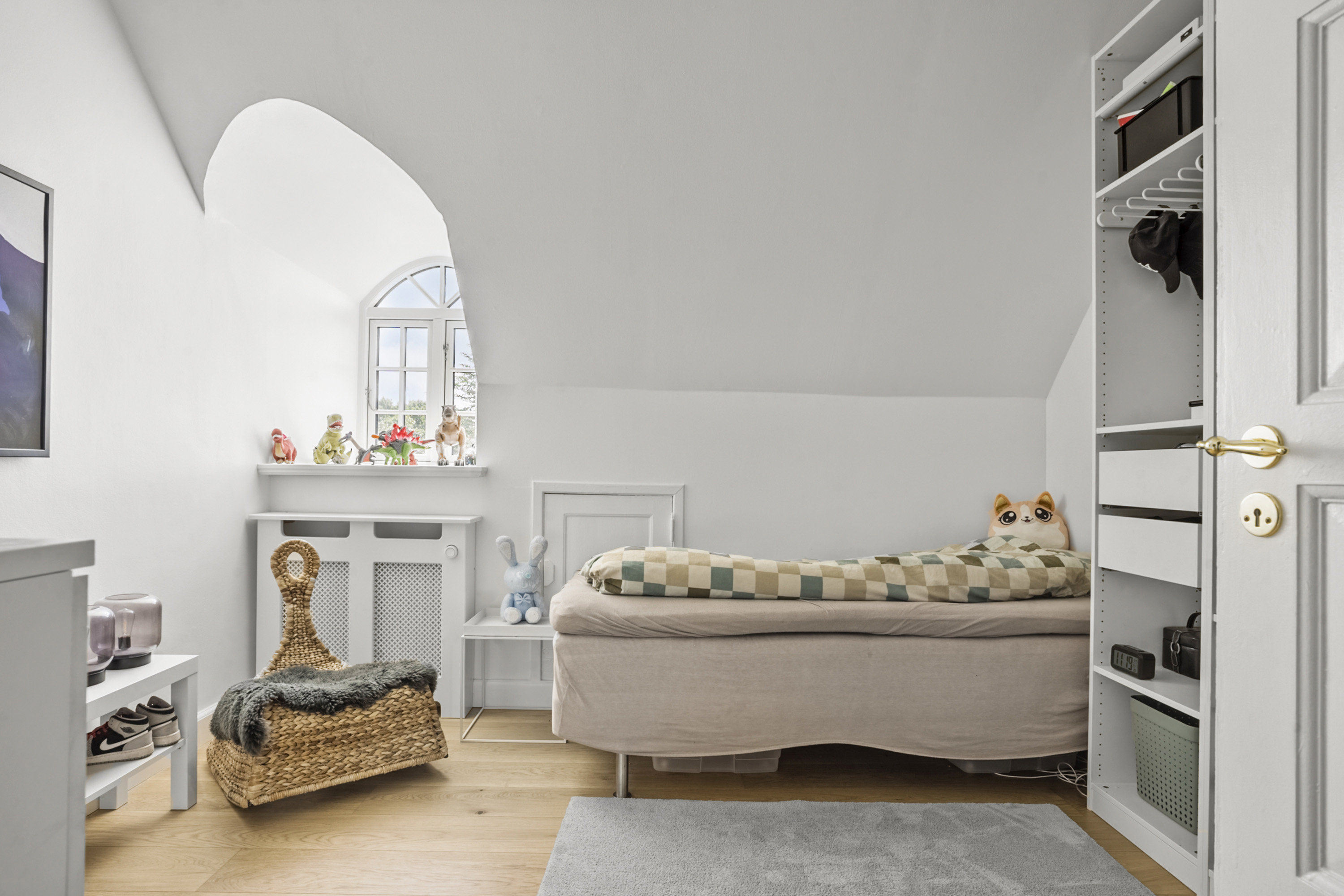 Fremhævet stue billede i fuldskærmstilstand. Billede af Frydendal 15, 6200 Aabenraa