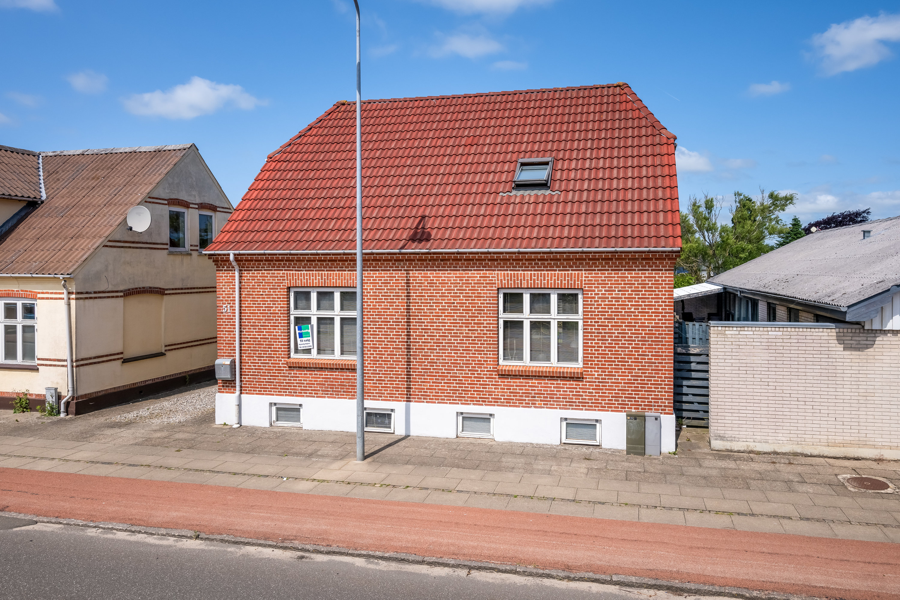 Fremhævet facade billede i fuldskærmstilstand. Billede af Østergade 51, 6900 Skjern