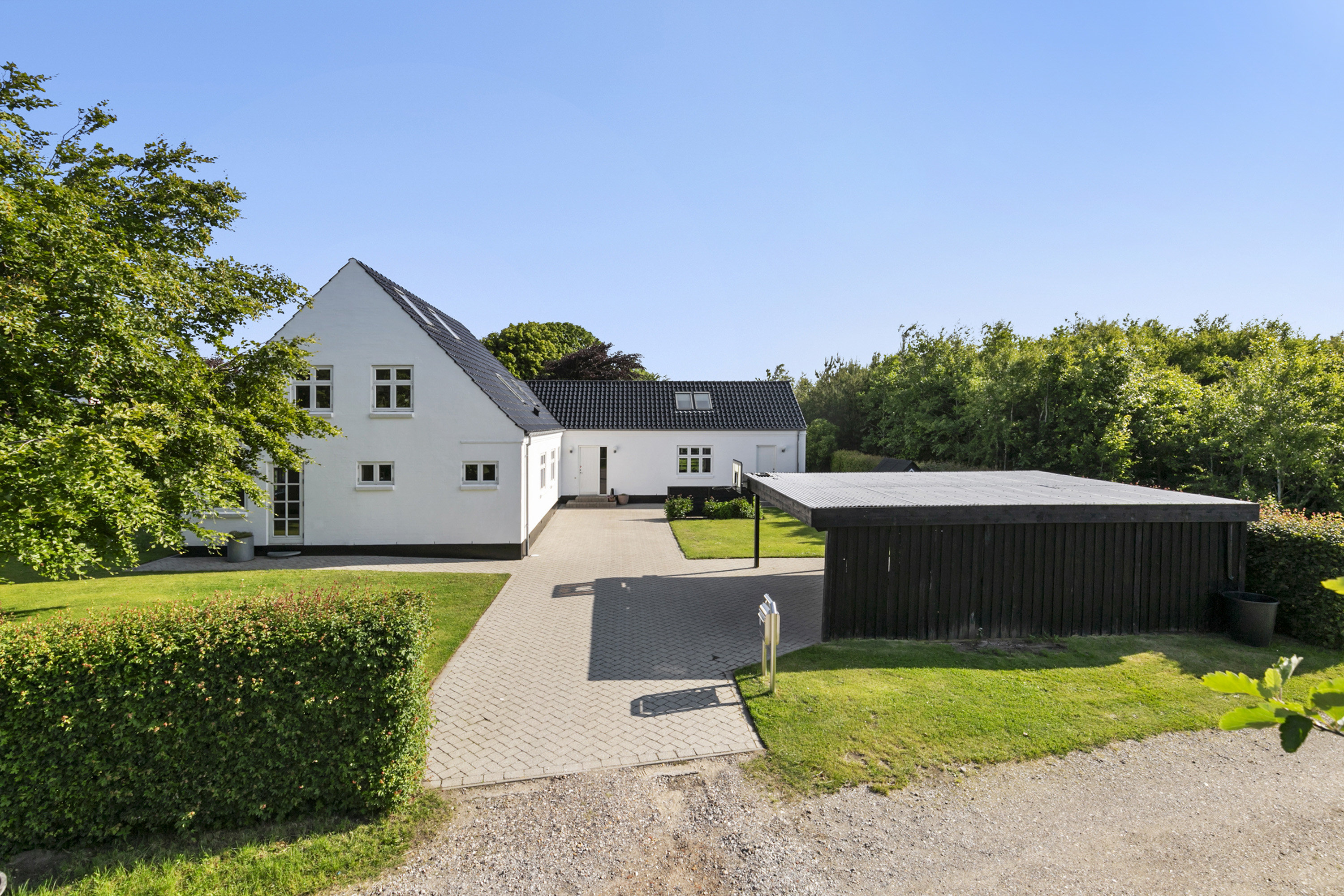 Fremhævet  billede i fuldskærmstilstand. Billede af Lille Thirupvej 1, 9800 Hjørring