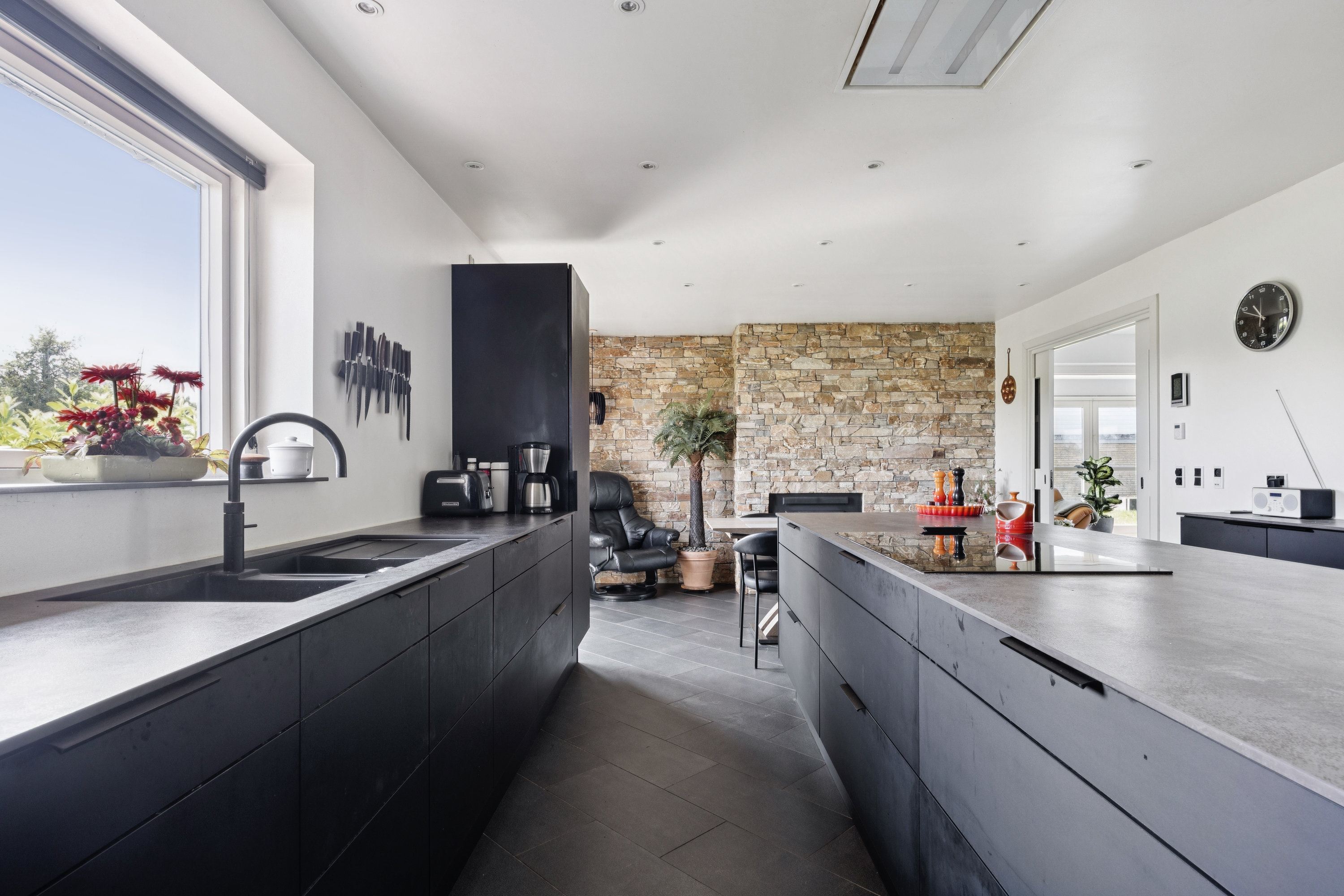 Fremhævet køkken billede i fuldskærmstilstand. Billede af Rusgårds Bakke 44, Vigersted, 4100 Ringsted