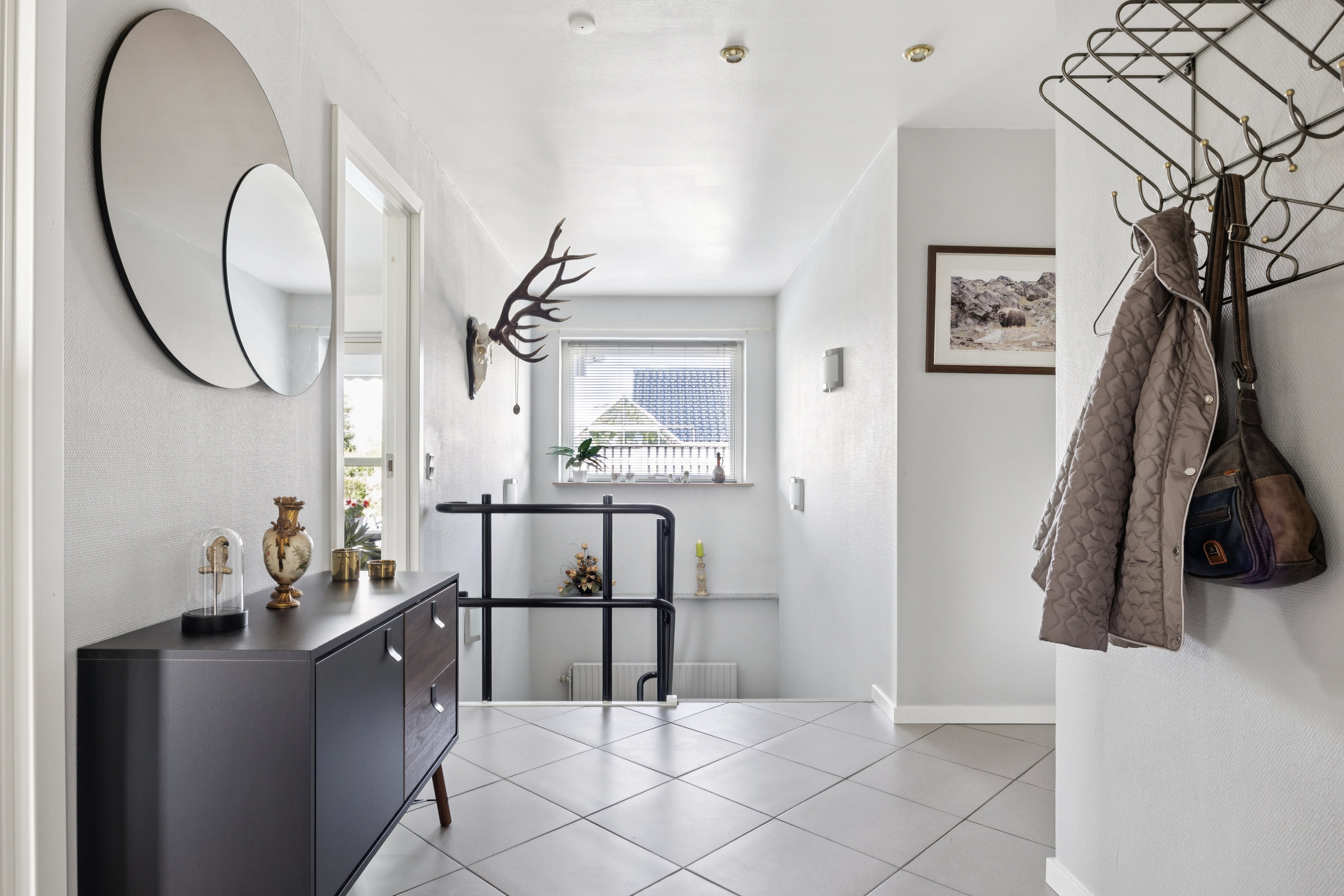 Fremhævet hall billede i fuldskærmstilstand. Billede af Rusgårds Bakke 44, Vigersted, 4100 Ringsted