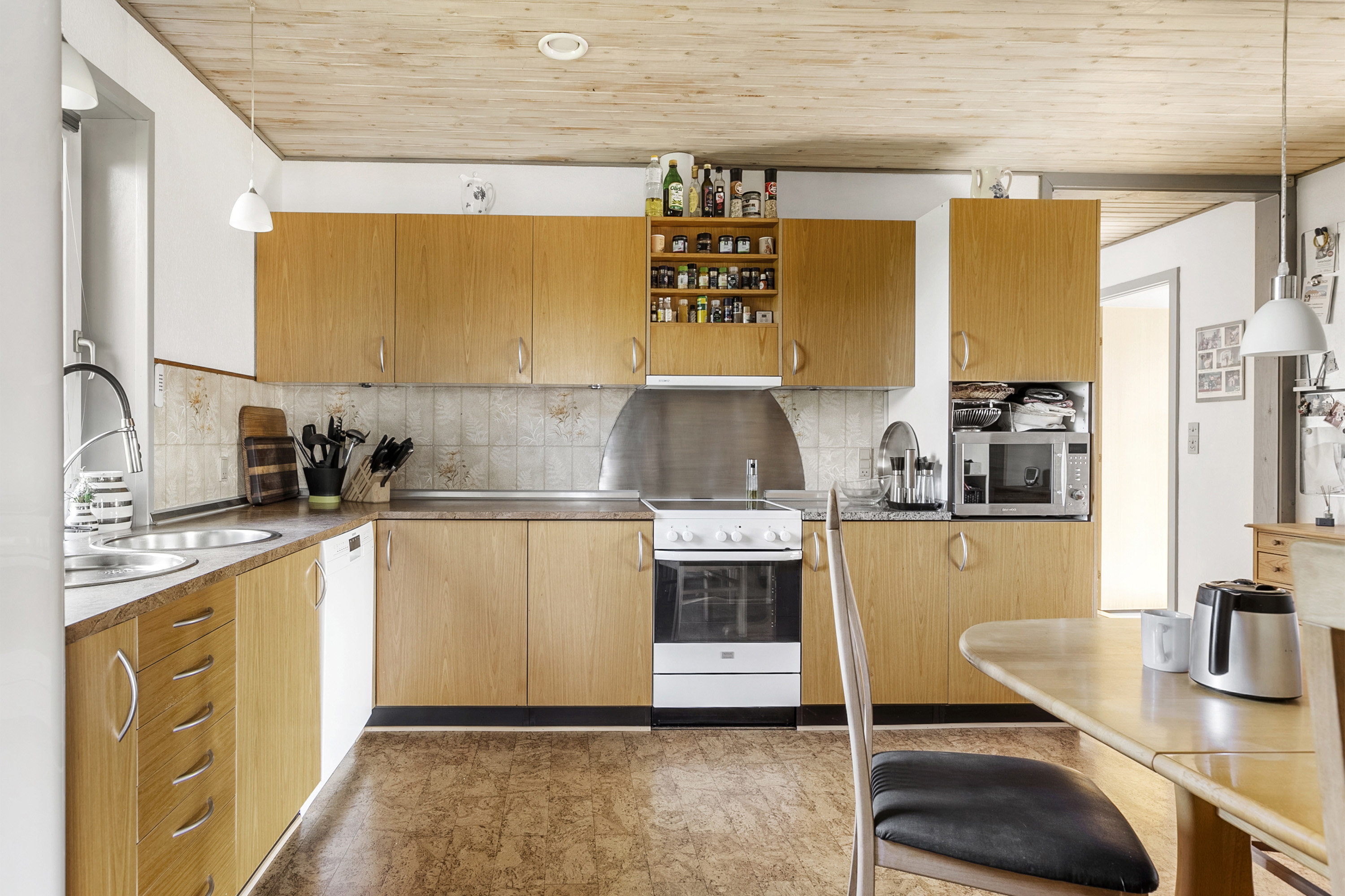 Fremhævet køkken billede i fuldskærmstilstand. Billede af Vestermarksvej 1A, Kliplev, 6200 Aabenraa