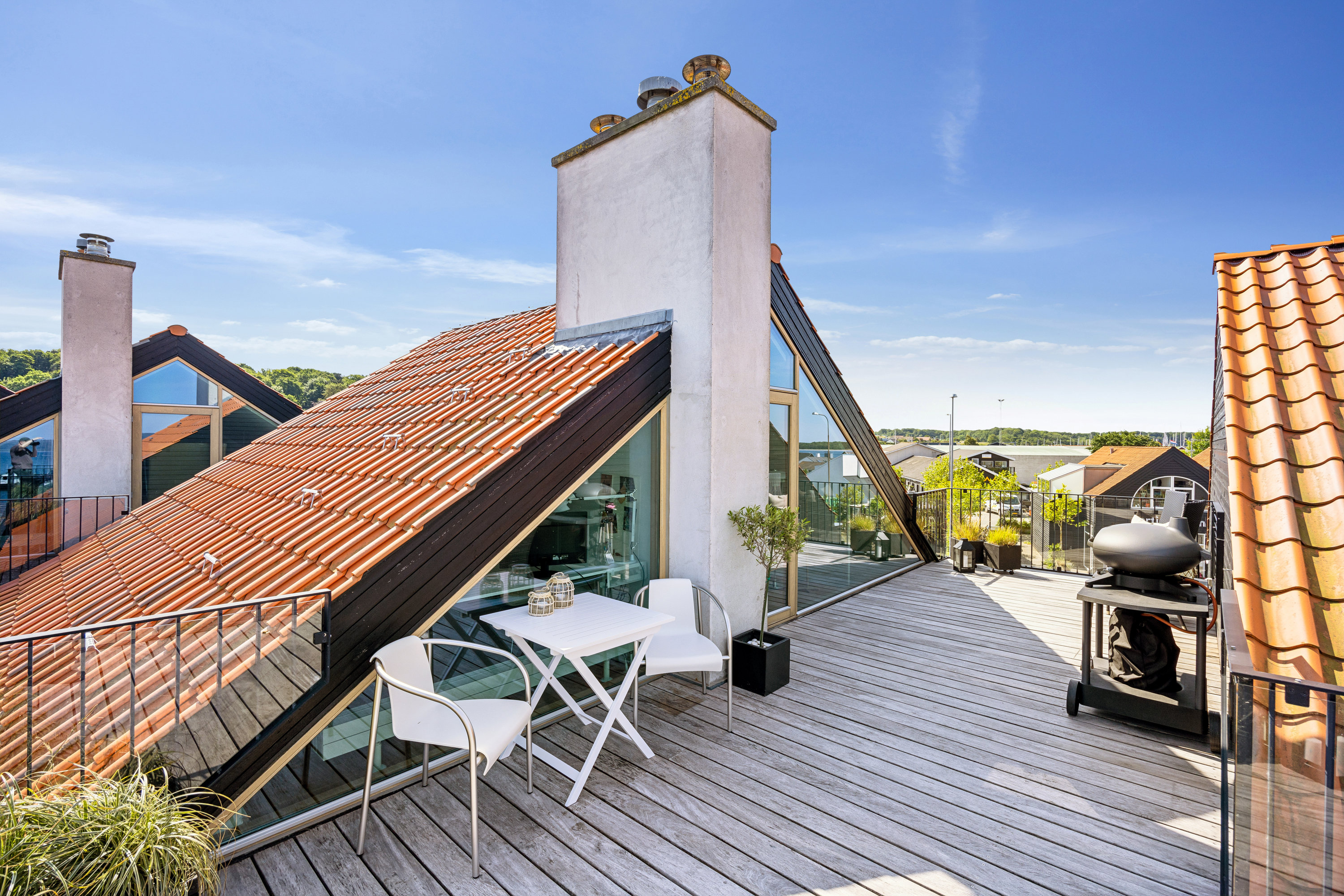 Miniaturebillede 1: terrasse. Billede af Havnevej 8E, 1., 8400 Ebeltoft