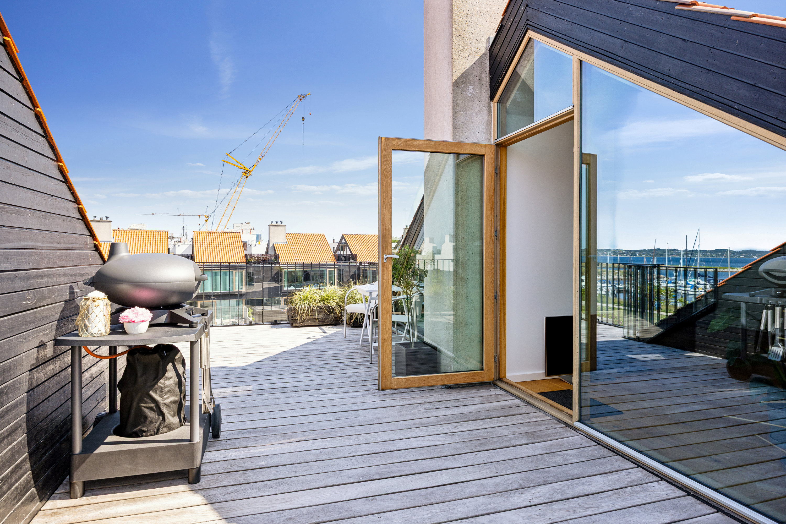 Fremhævet terrasse billede i fuldskærmstilstand. Billede af Havnevej 8E, 1., 8400 Ebeltoft