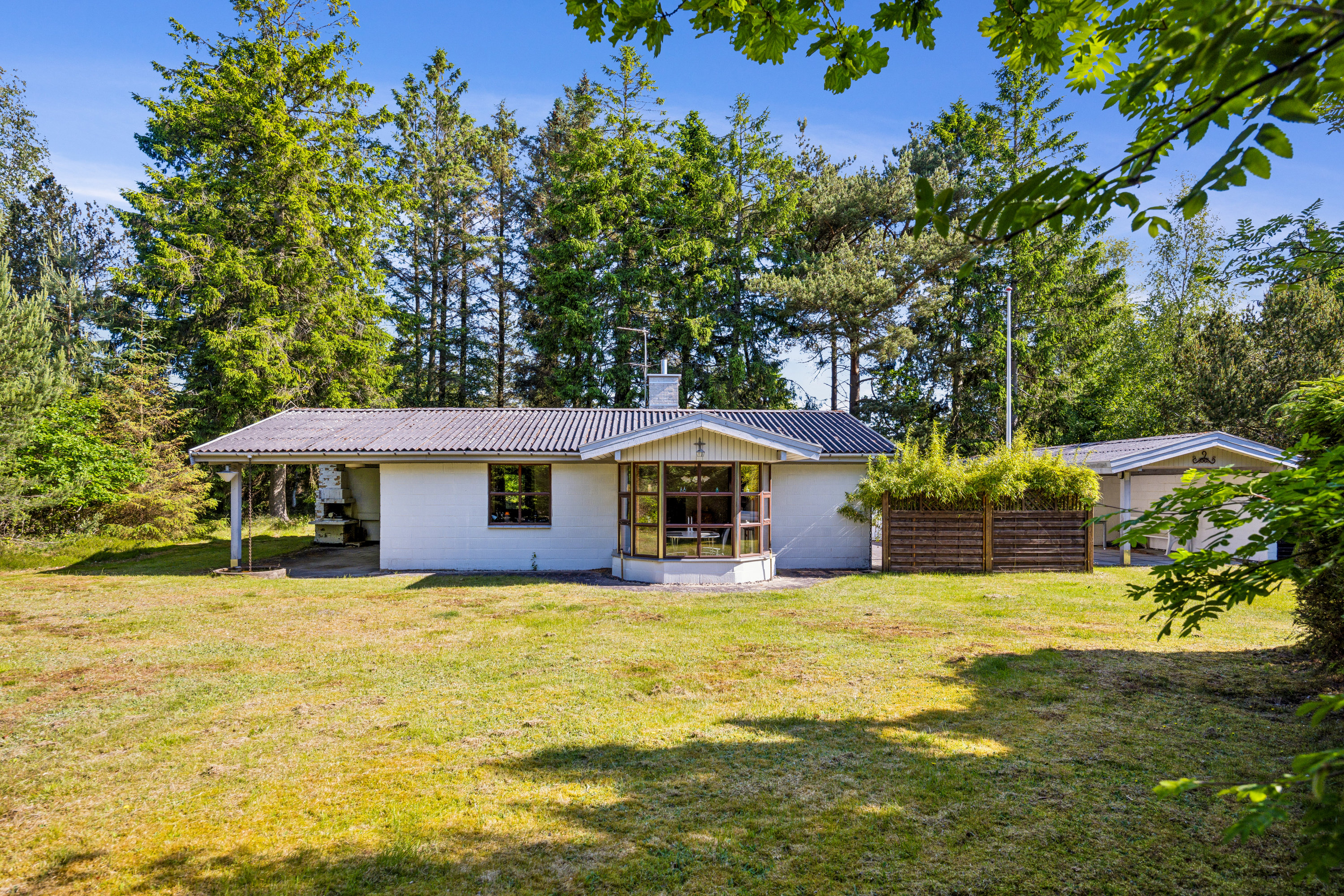 Fremhævet ejendom 1 billede i fuldskærmstilstand. Billede af Skovvej 9, 9370 Hals