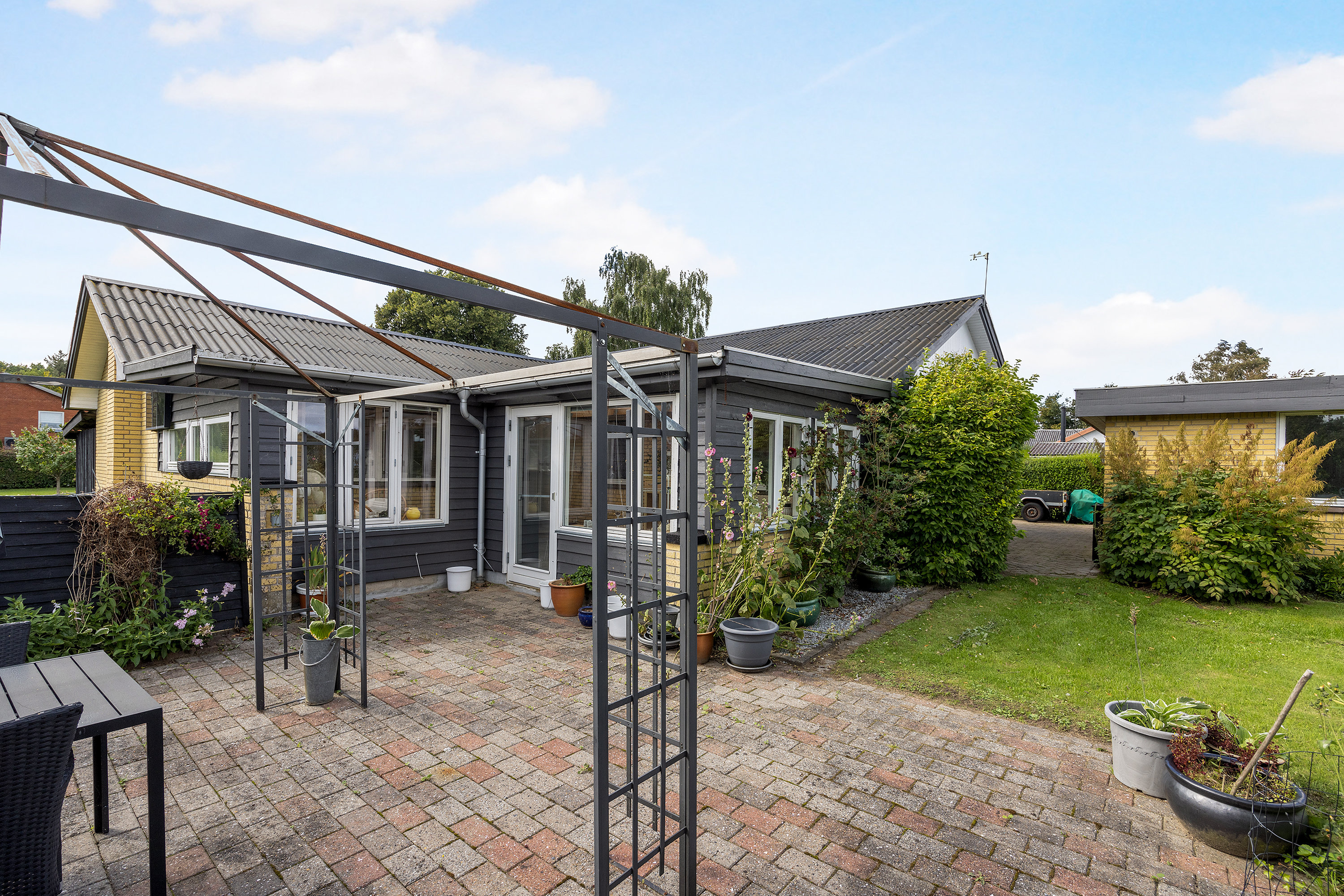 Miniaturebillede 2: terrasse. Billede af Kirkevej 140, Tolnekirkeby, 9870 Sindal