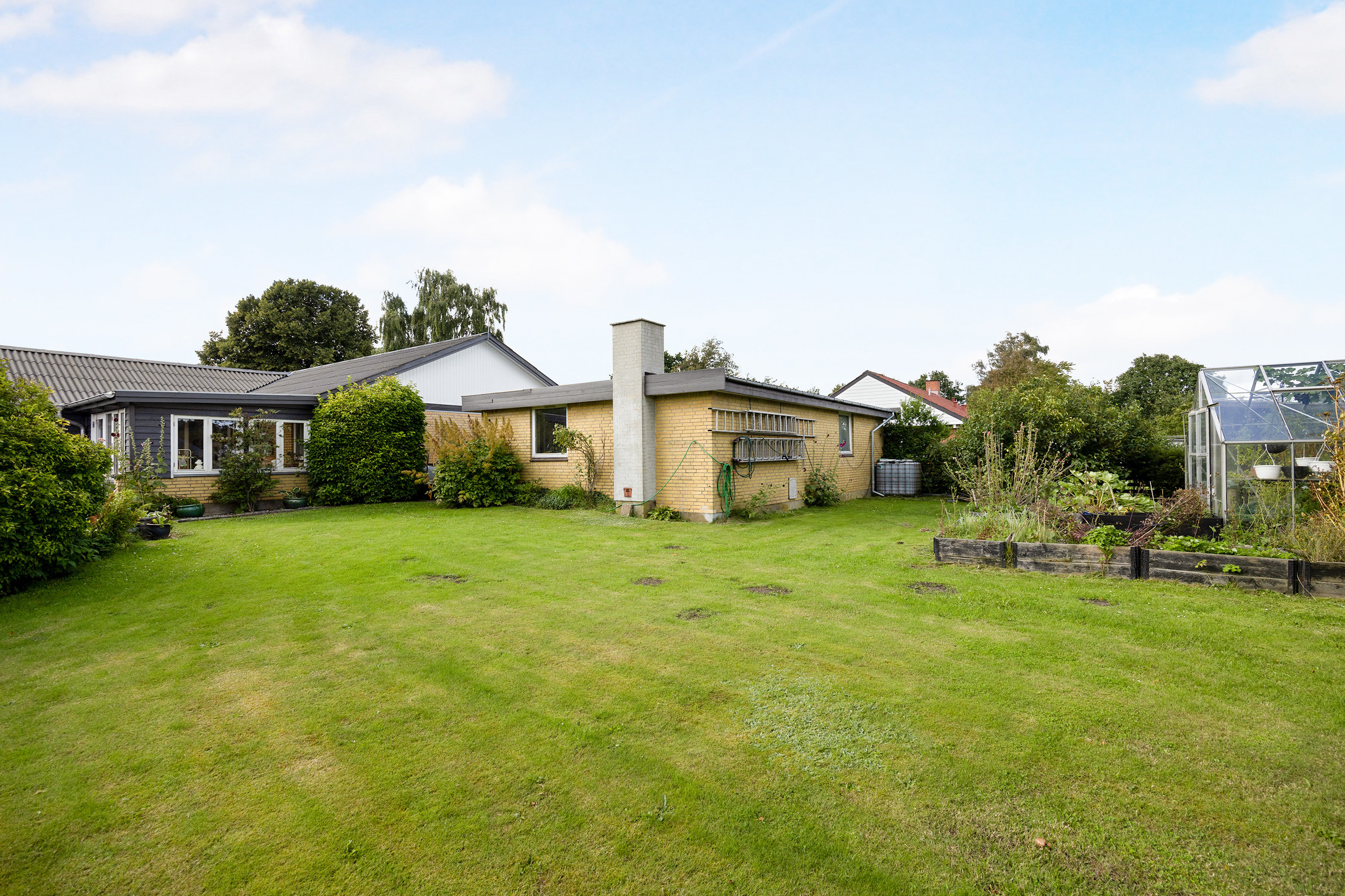 Fremhævet have billede i fuldskærmstilstand. Billede af Kirkevej 140, Tolnekirkeby, 9870 Sindal