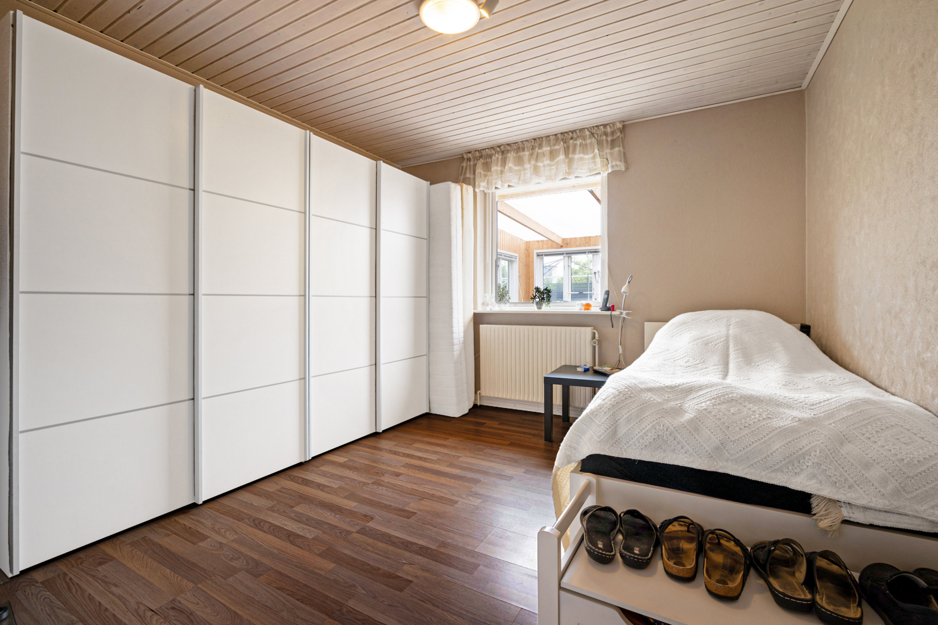 Fremhævet værelse billede i fuldskærmstilstand. Billede af Kirkevej 140, Tolnekirkeby, 9870 Sindal