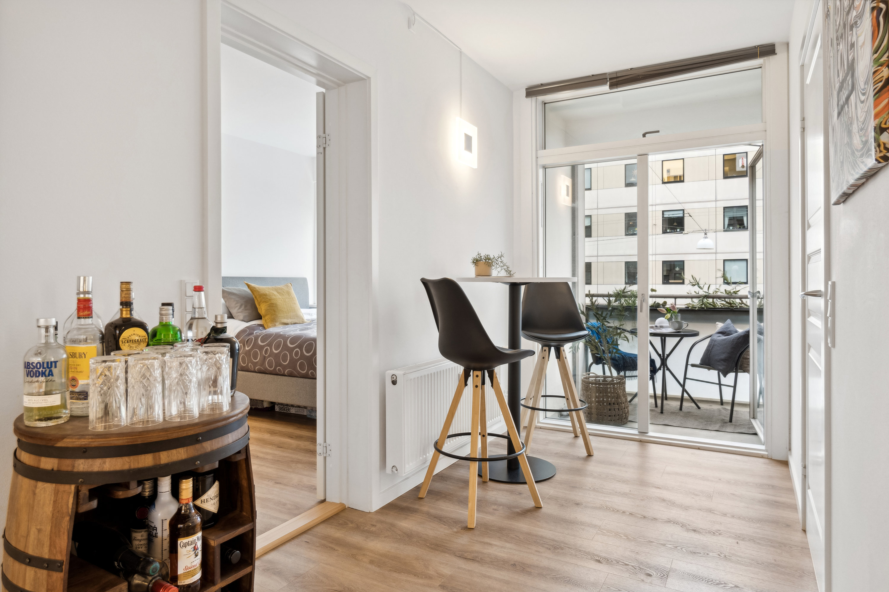 Fremhævet  billede i fuldskærmstilstand. Billede af Bernhard Bangs Alle 4, 2. 50., 2000 Frederiksberg