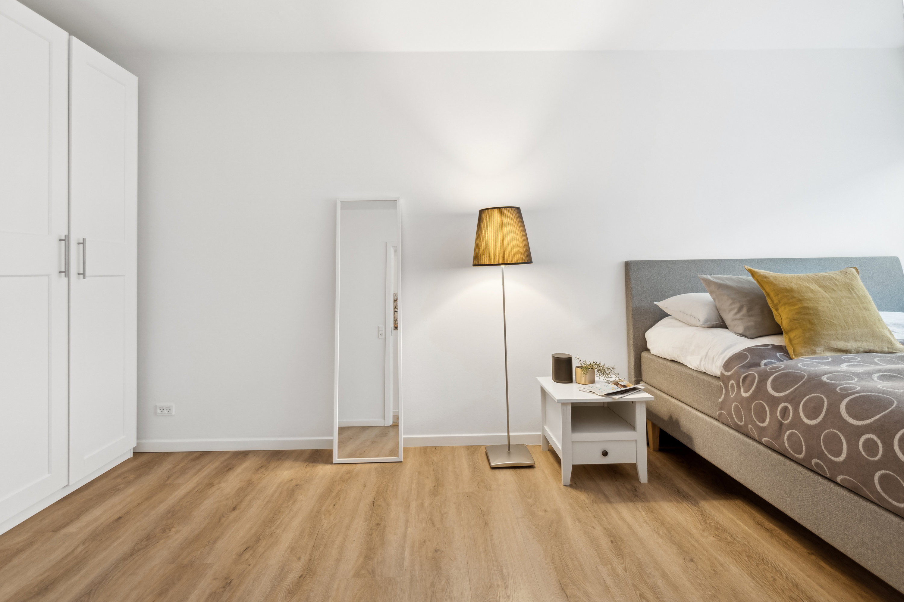 Fremhævet  billede i fuldskærmstilstand. Billede af Bernhard Bangs Alle 4, 2. 50., 2000 Frederiksberg