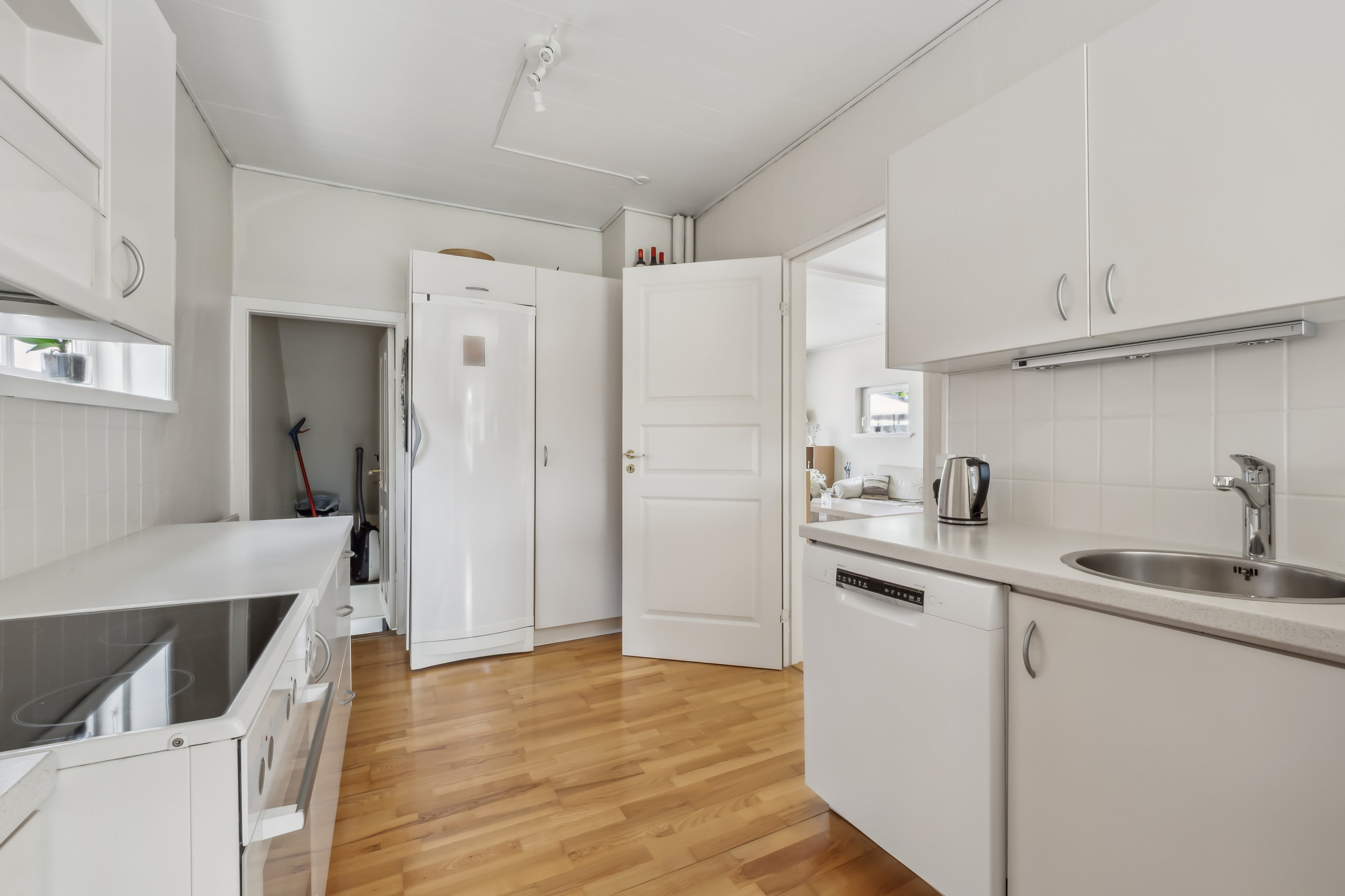 Fremhævet køkken billede i fuldskærmstilstand. Billede af Refshammervej 12, 7900 Nykøbing M