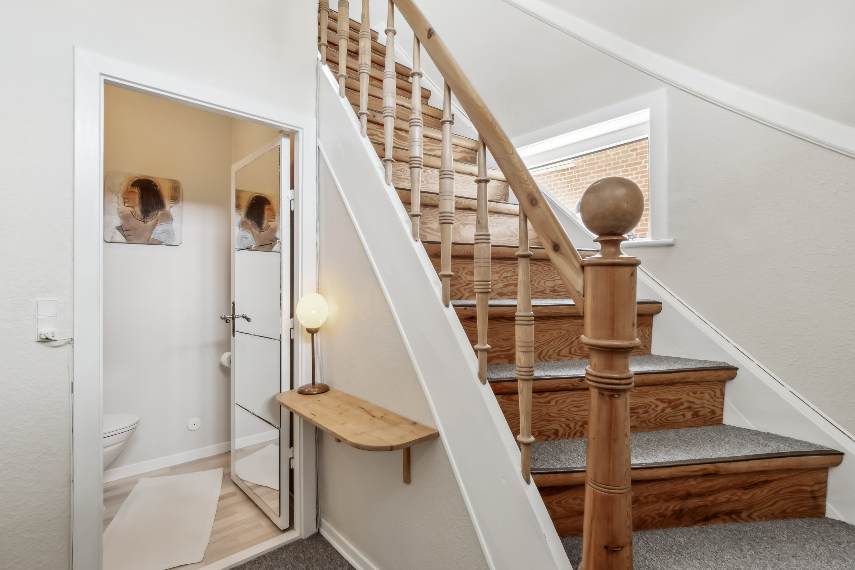 Fremhævet trappe billede i fuldskærmstilstand. Billede af Refshammervej 12, 7900 Nykøbing M