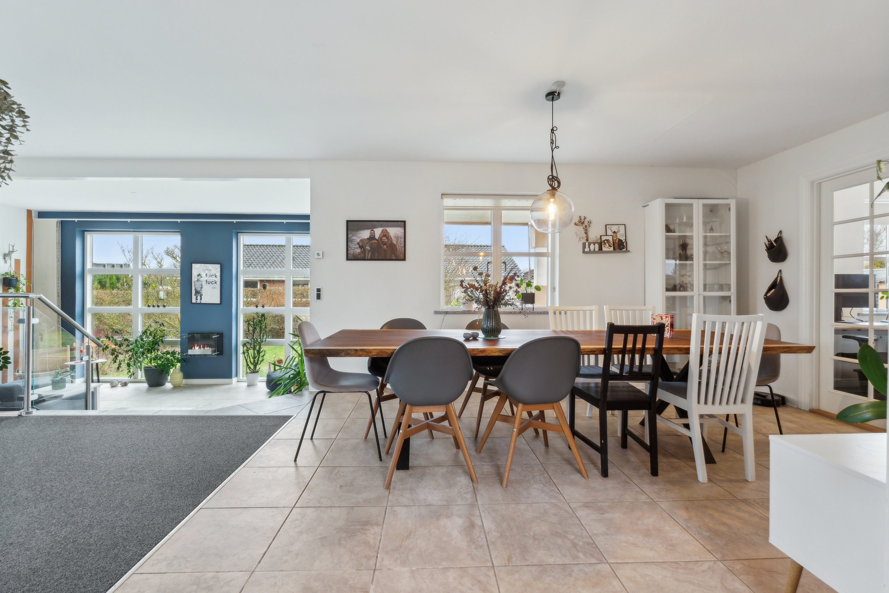 Fremhævet stue billede i fuldskærmstilstand. Billede af Pederstrupvej 32, Slukefter, 5210 Odense NV