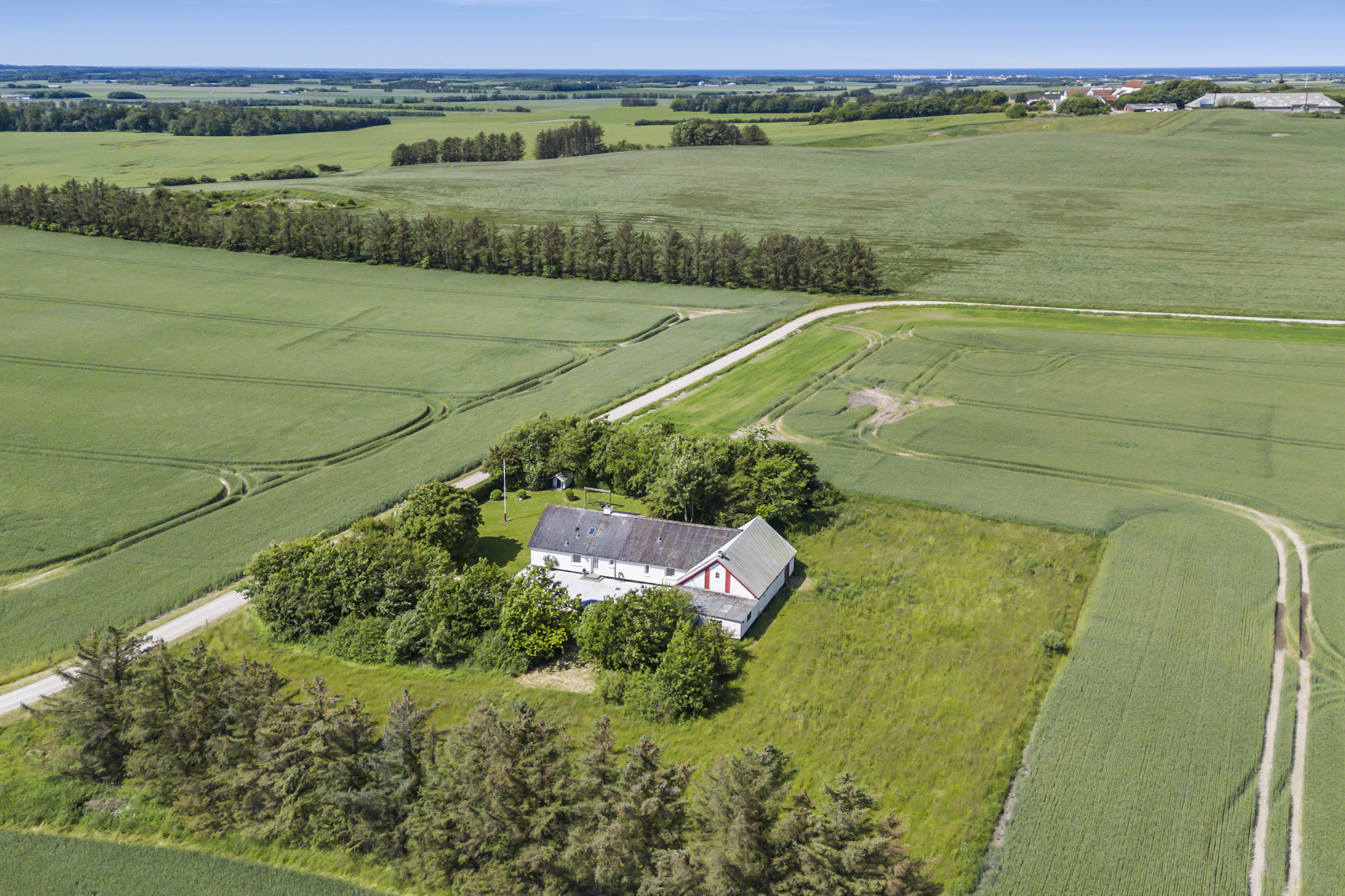 Fremhævet luftfoto billede i fuldskærmstilstand. Billede af Højlundsvej 47, Børglum, 9760 Vrå