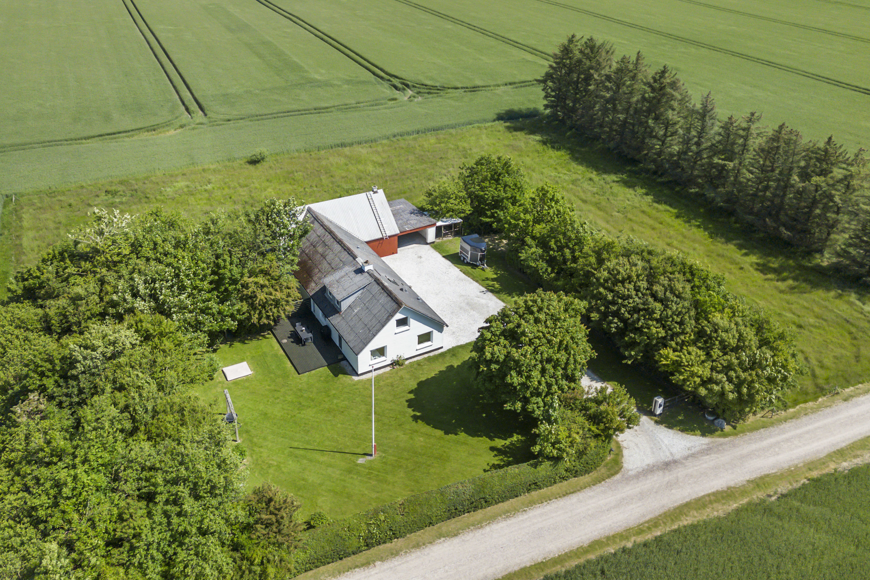 Fremhævet luftfoto billede i fuldskærmstilstand. Billede af Højlundsvej 47, Børglum, 9760 Vrå