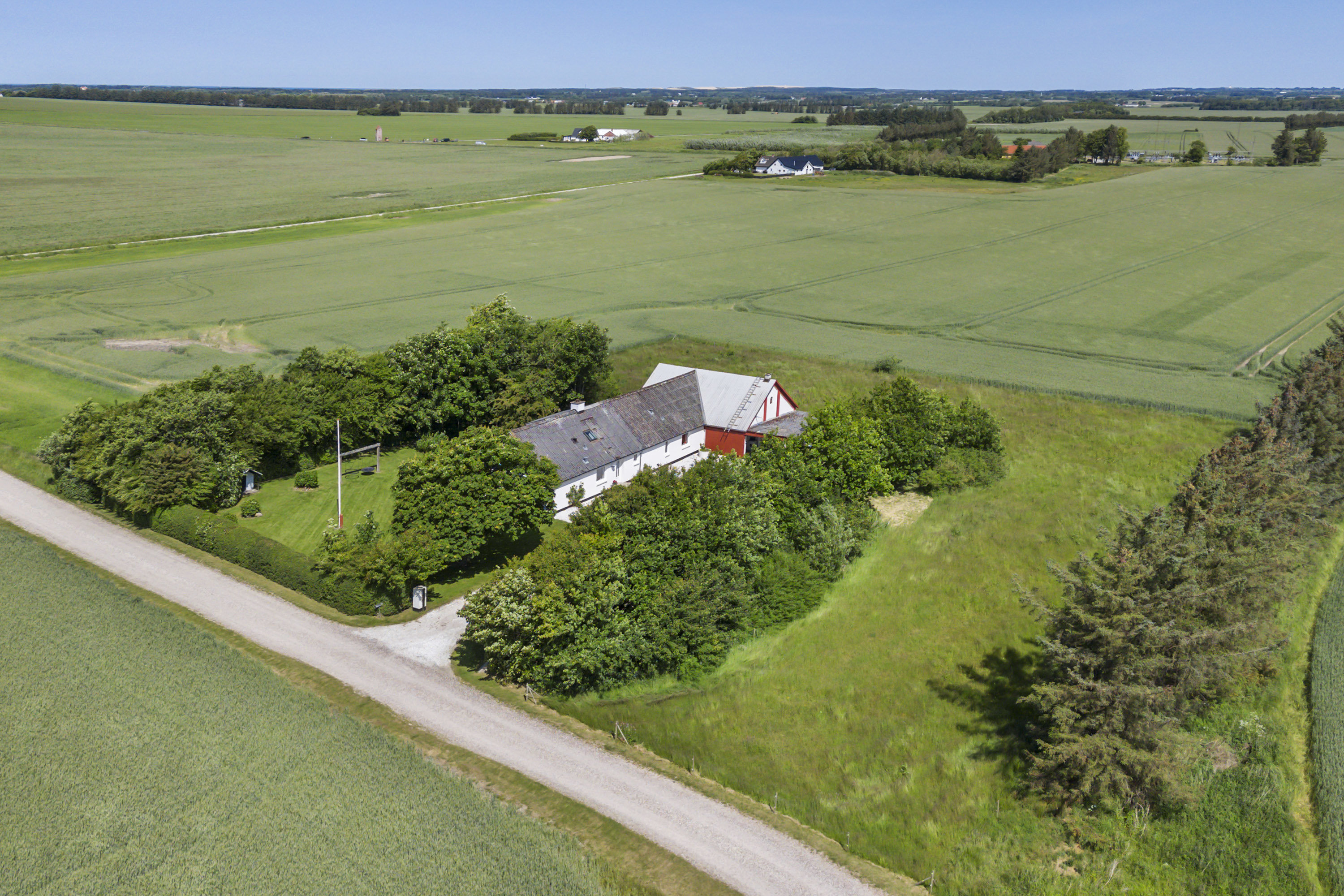 Fremhævet luftfoto billede i fuldskærmstilstand. Billede af Højlundsvej 47, Børglum, 9760 Vrå