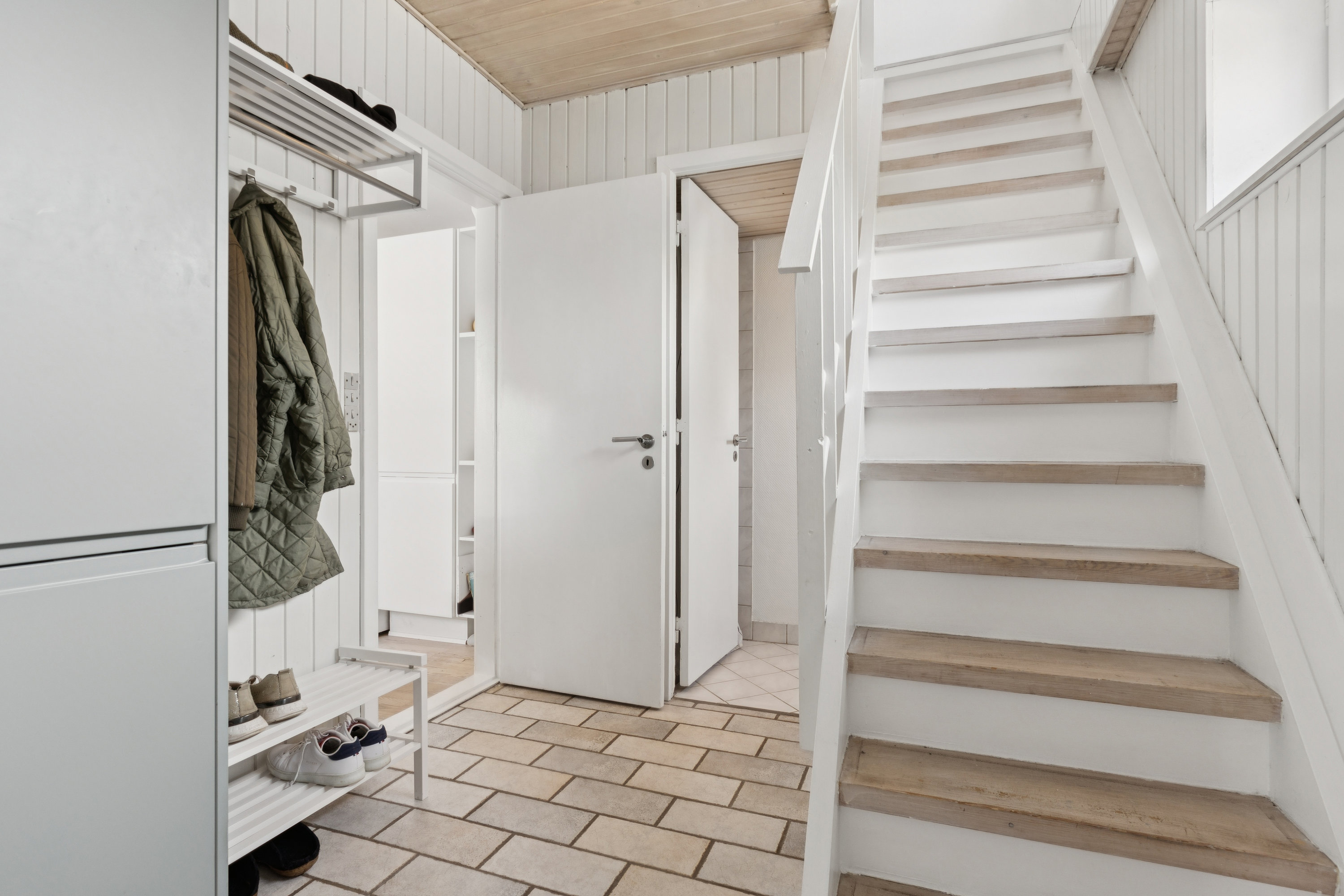 Fremhævet trappe billede i fuldskærmstilstand. Billede af Hundborgvej 140, Tingstrup, 7700 Thisted