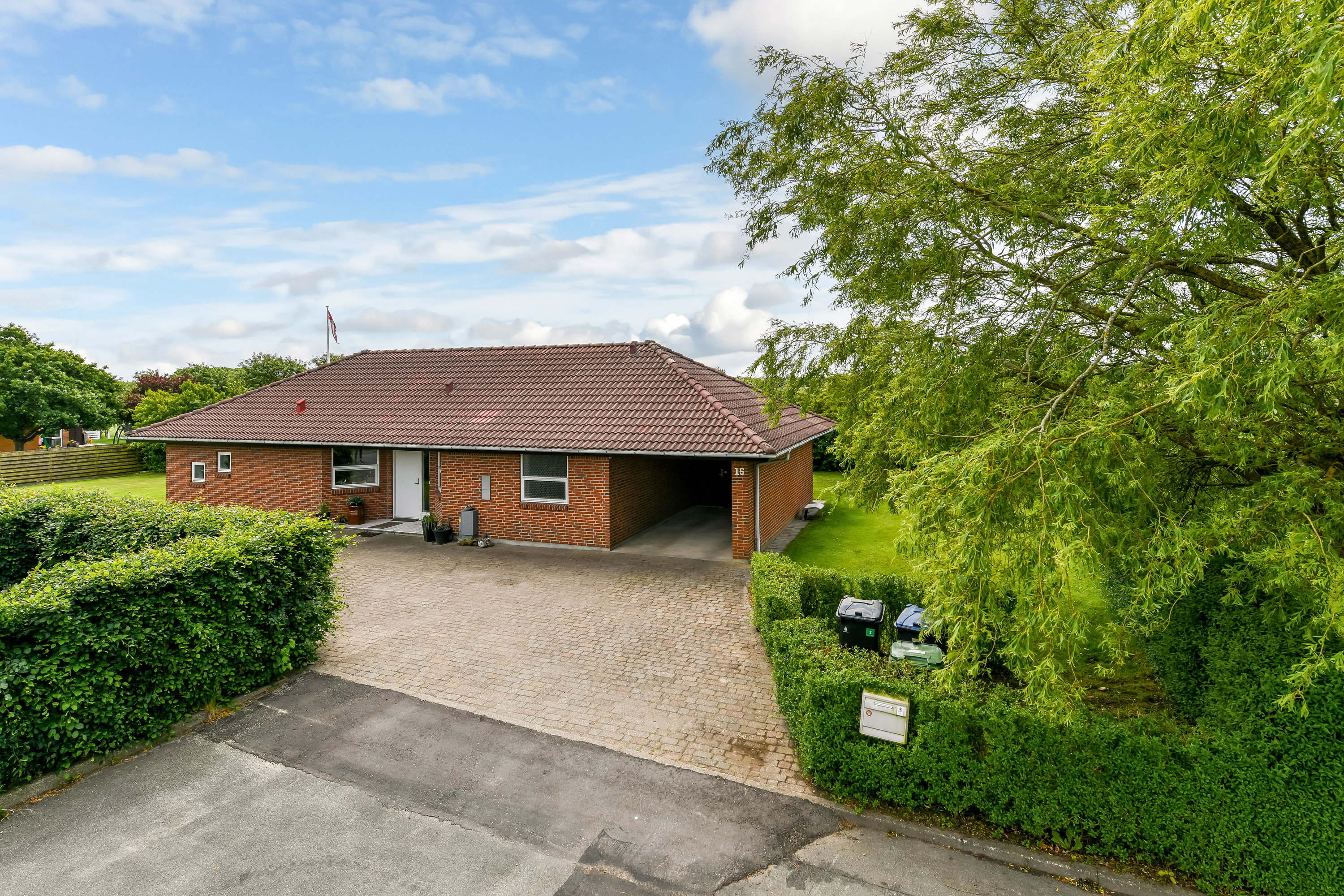 Fremhævet ejendommen billede i fuldskærmstilstand. Billede af Langlivej 15, 6852 Billum