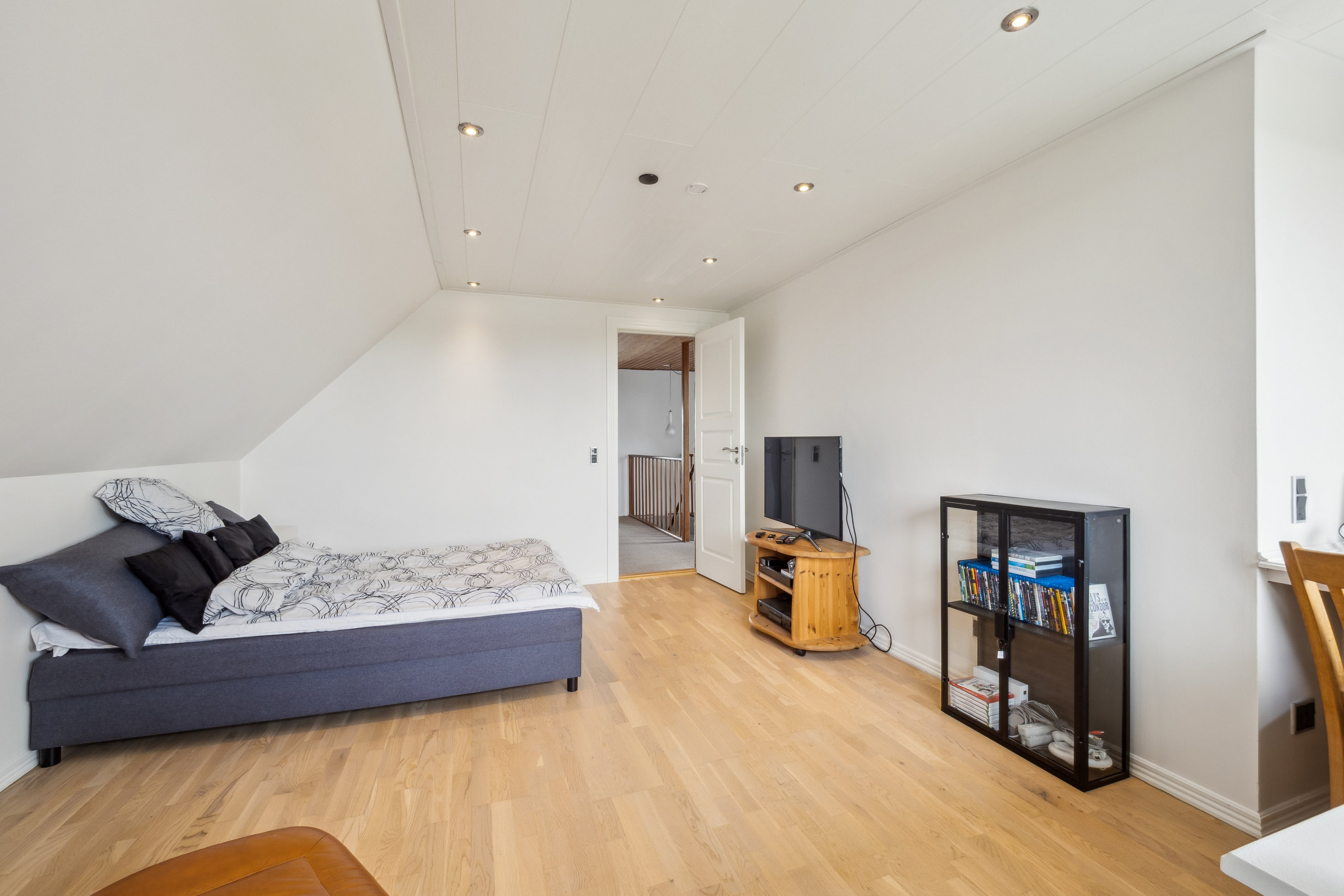 Fremhævet værelse billede i fuldskærmstilstand. Billede af Buen 2, 7840 Højslev