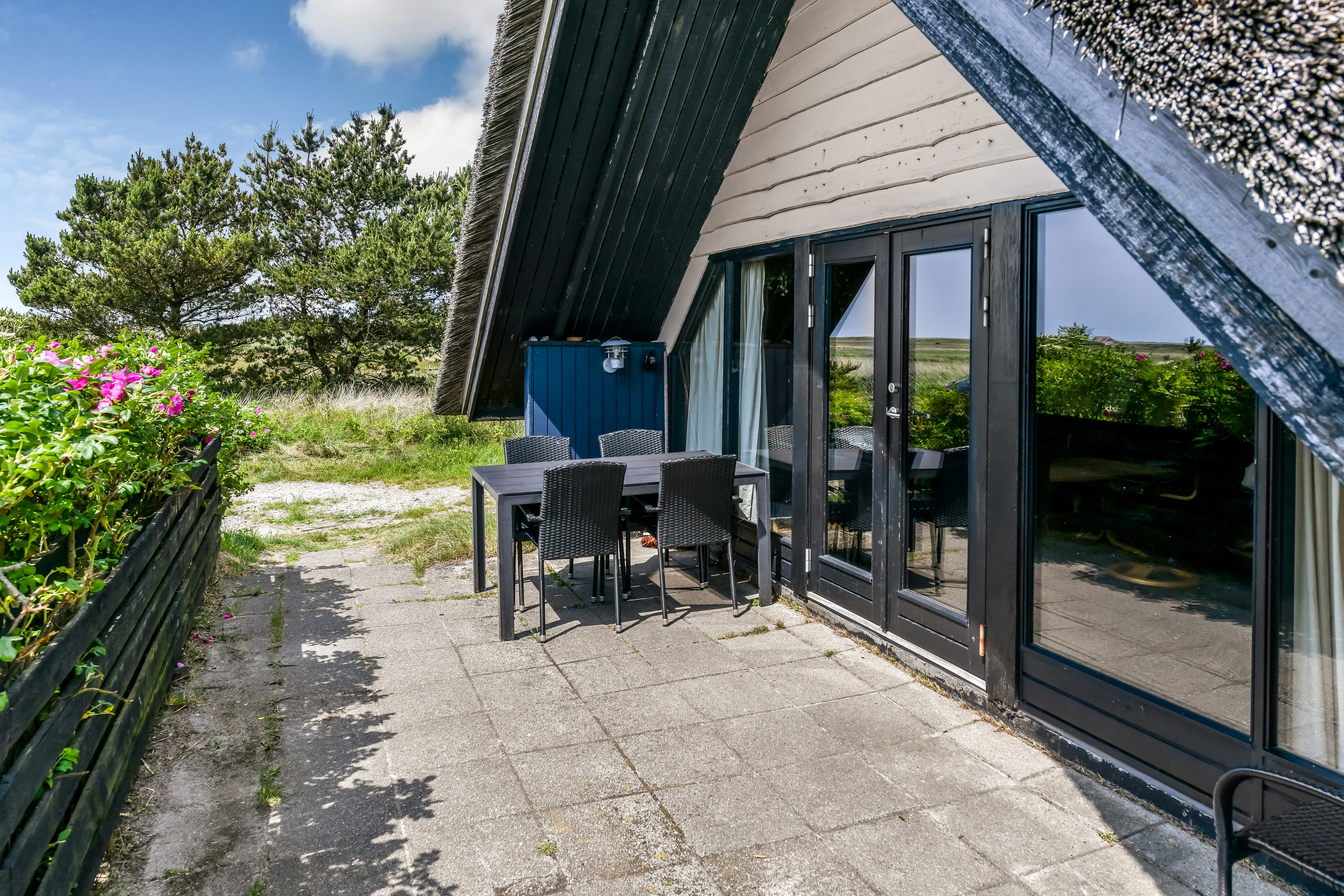 Fremhævet terrasse billede i fuldskærmstilstand. Billede af Grønningen 17, 6857 Blåvand