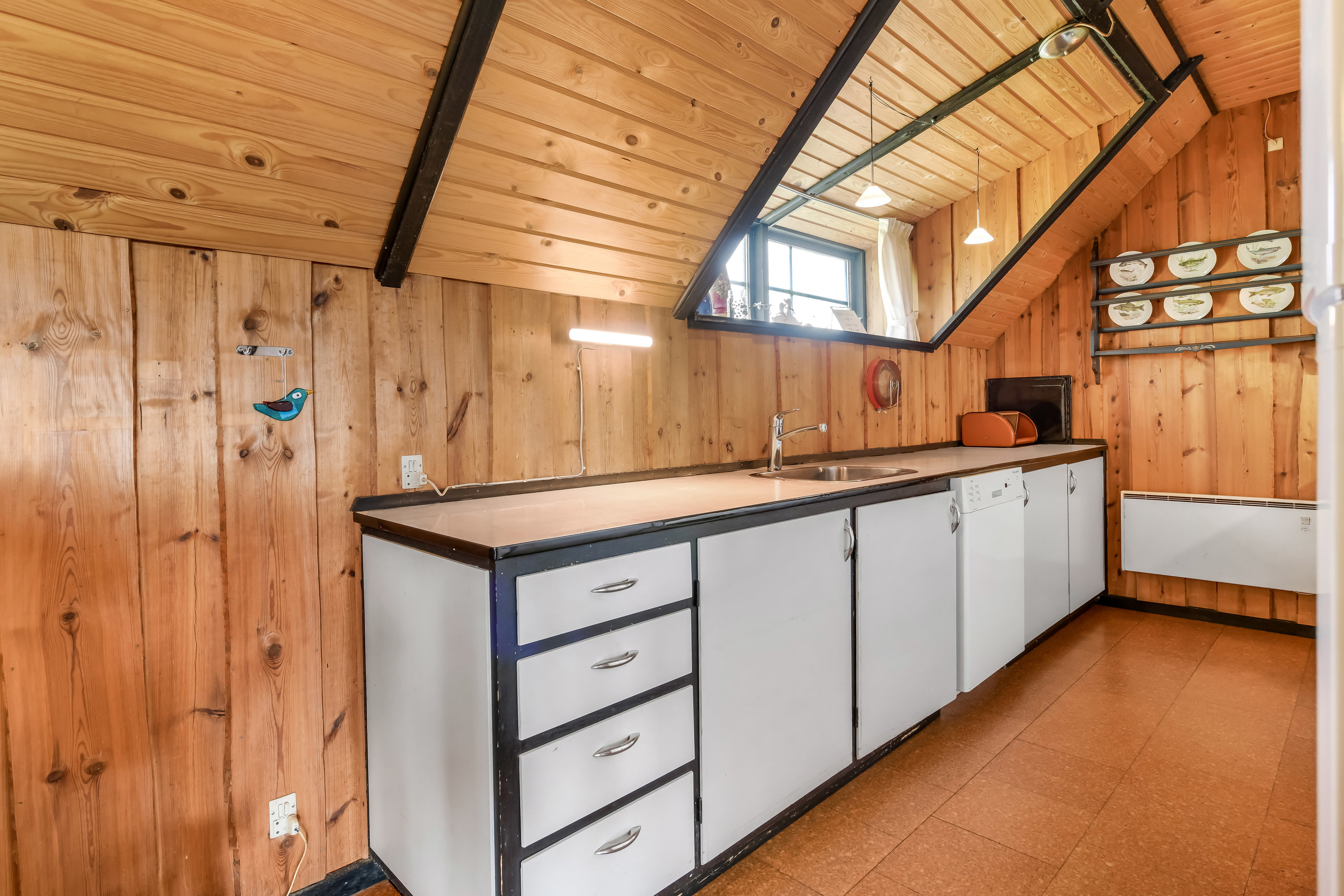 Fremhævet køkken billede i fuldskærmstilstand. Billede af Grønningen 17, 6857 Blåvand