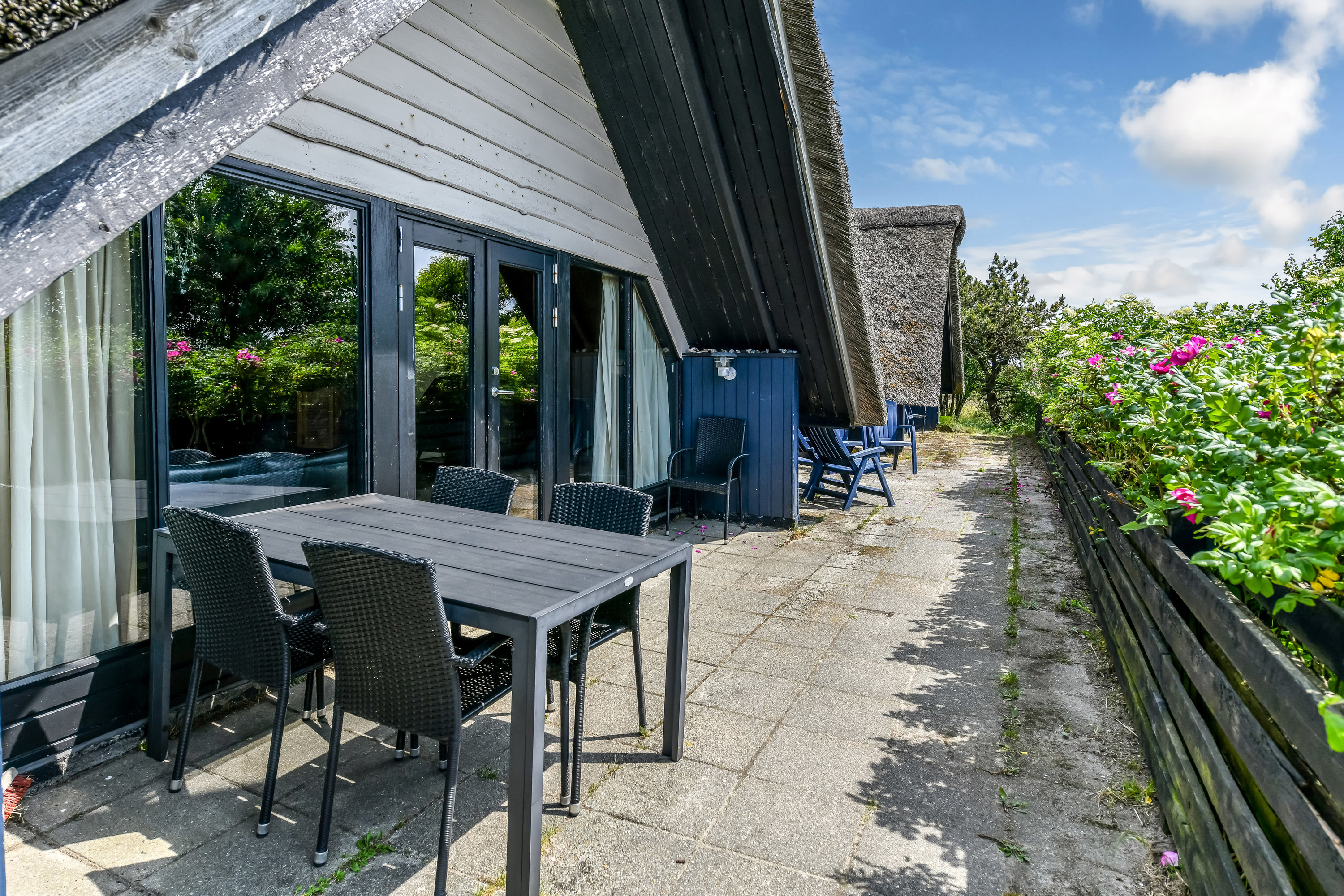 Fremhævet terrasse billede i fuldskærmstilstand. Billede af Grønningen 17, 6857 Blåvand