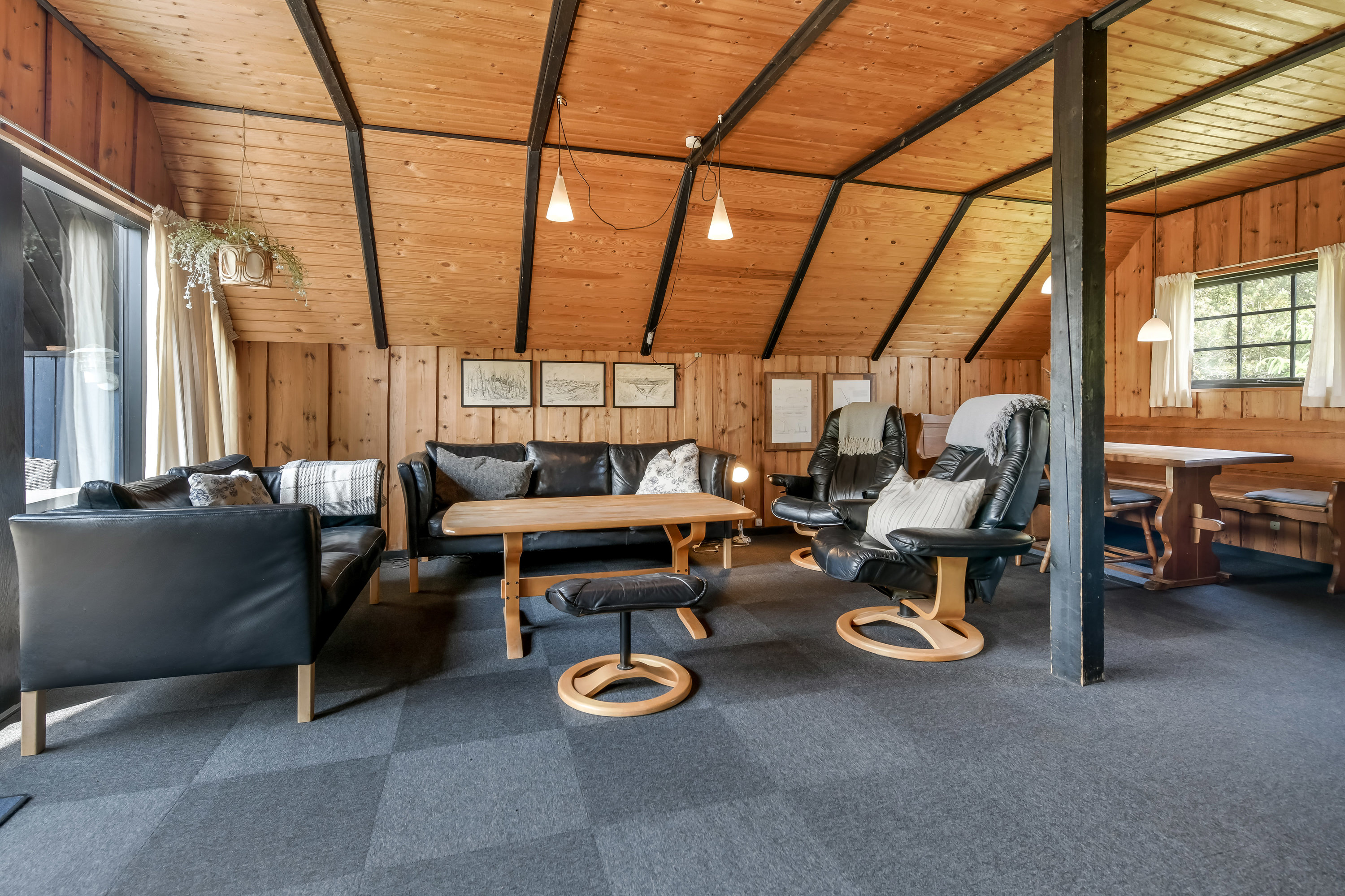 Fremhævet stue billede i fuldskærmstilstand. Billede af Grønningen 17, 6857 Blåvand