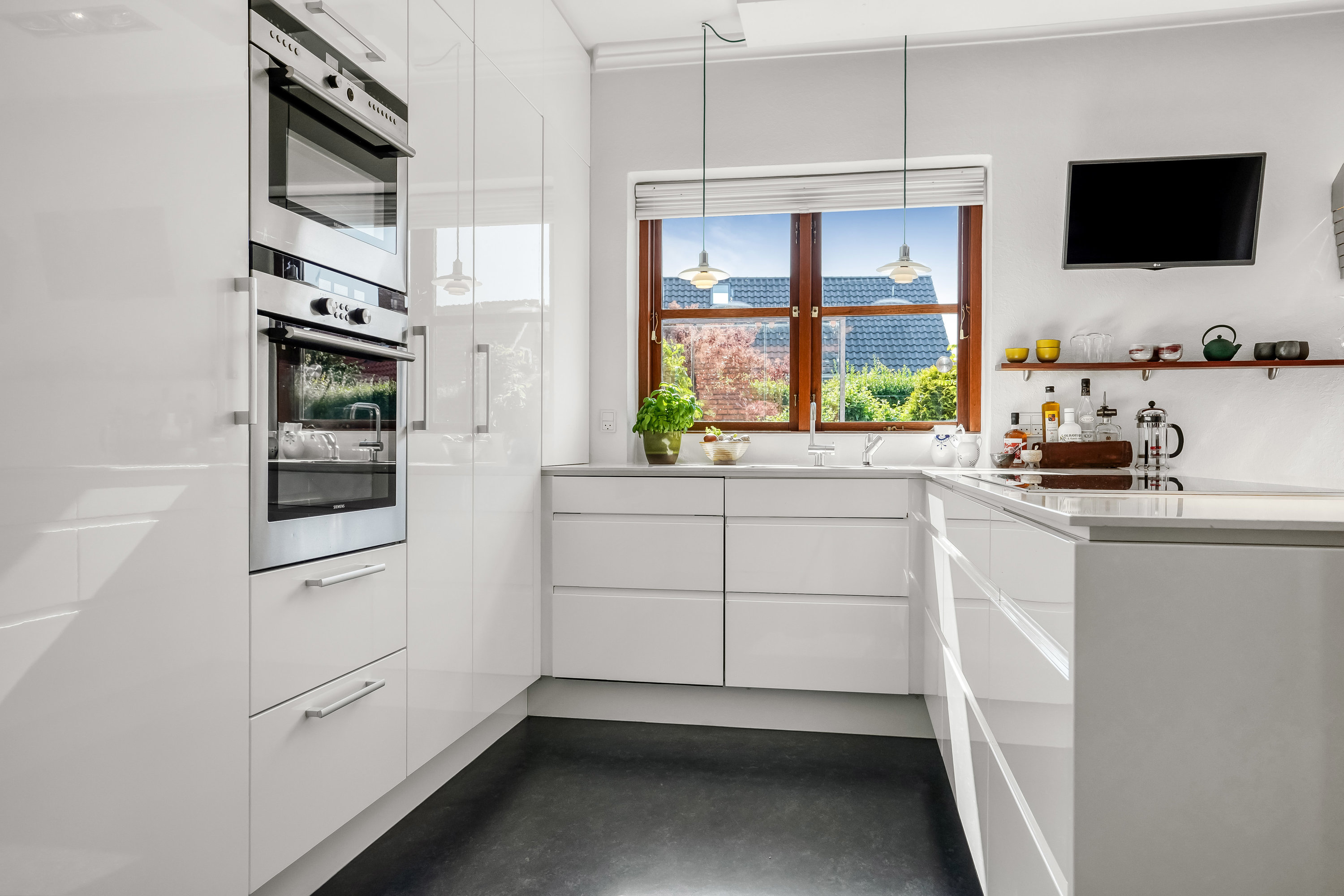 Fremhævet køkken billede i fuldskærmstilstand. Billede af Pæonvænget 17, 5000 Odense C