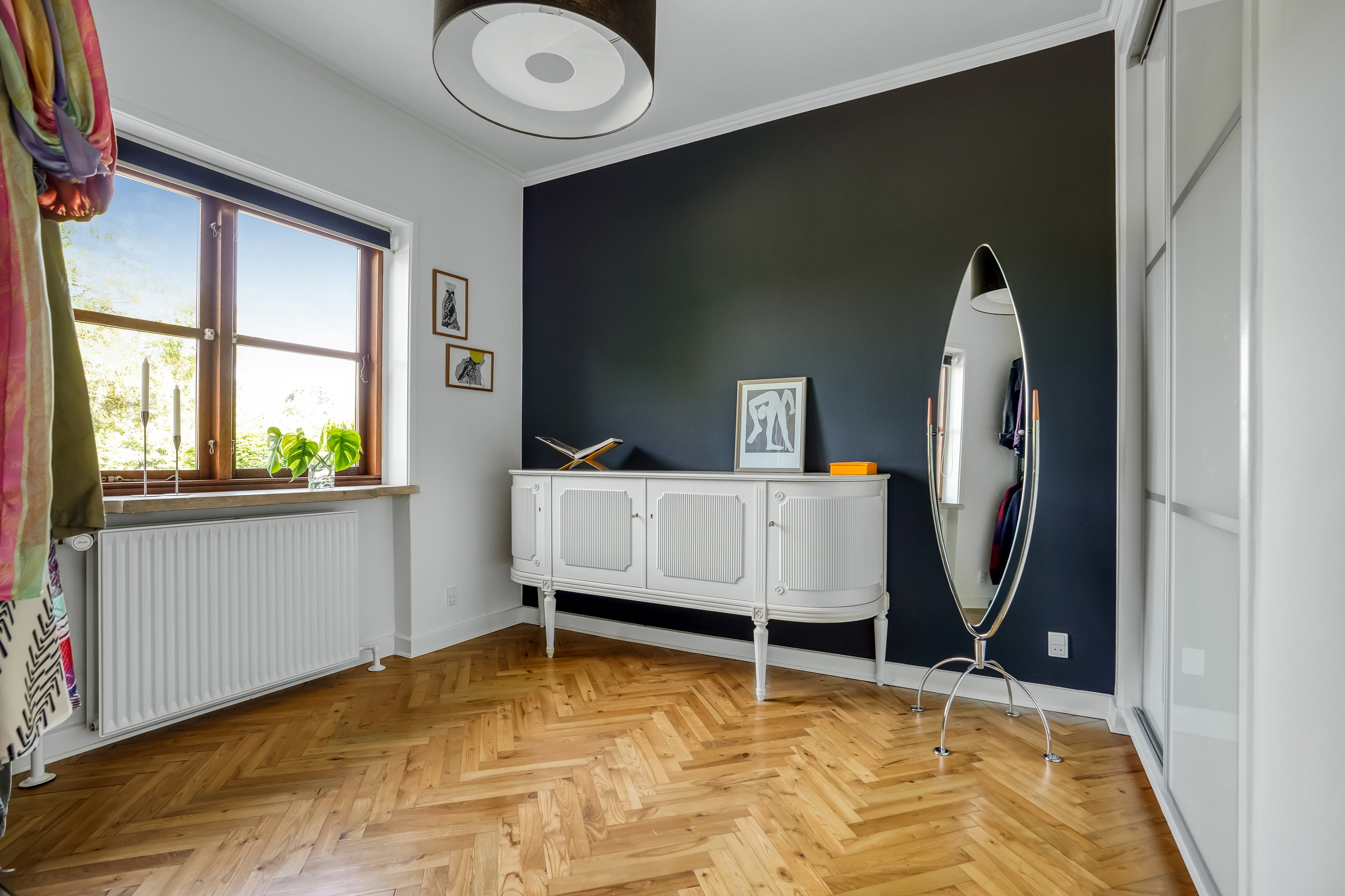 Fremhævet værelse billede i fuldskærmstilstand. Billede af Pæonvænget 17, 5000 Odense C